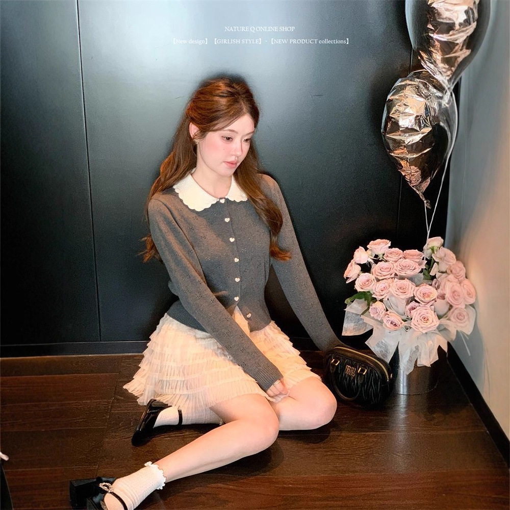 Korean Contrast Doll Collar Petal Knit Cardigan