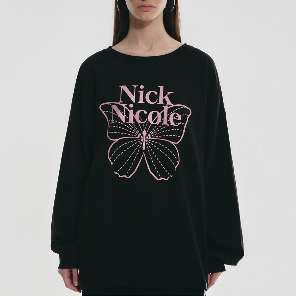 KOR-CCG0327-312 BUTTERFLY SIGNATURE LS TOP_BLACK PINK (A12)