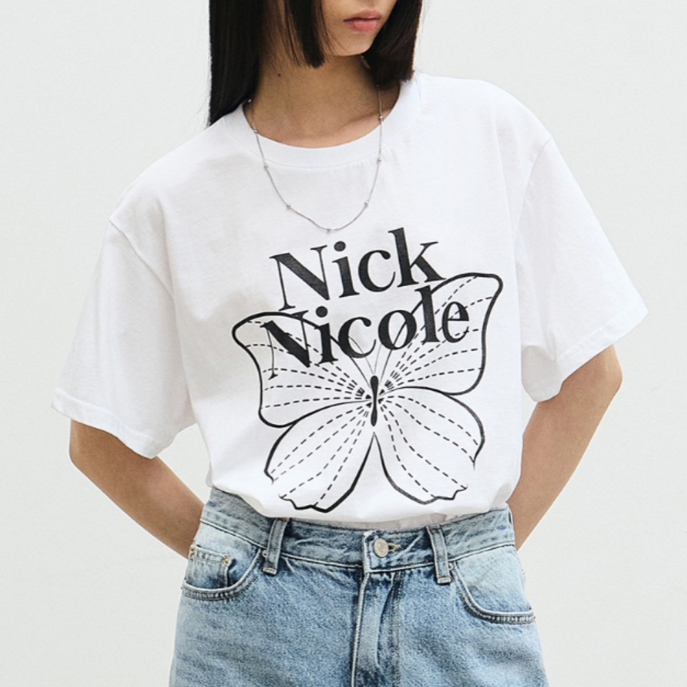 KOR-CCG0327-310 BIG BUTTERFLY SLEEVE TOP_WHITE BLACK (A10)