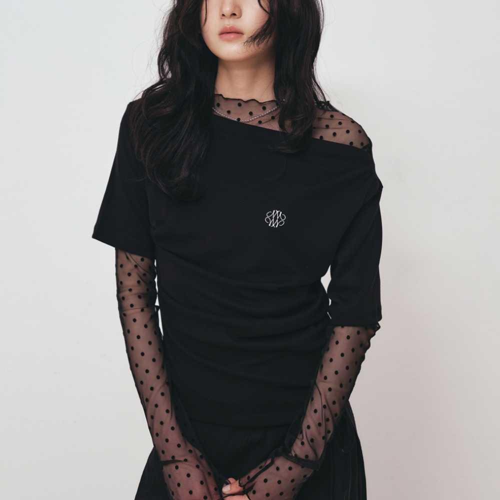 KOR-CCG0327-330 HALF SHIRRING DRAPE BOAT NECK TOP_BLACK (A30)