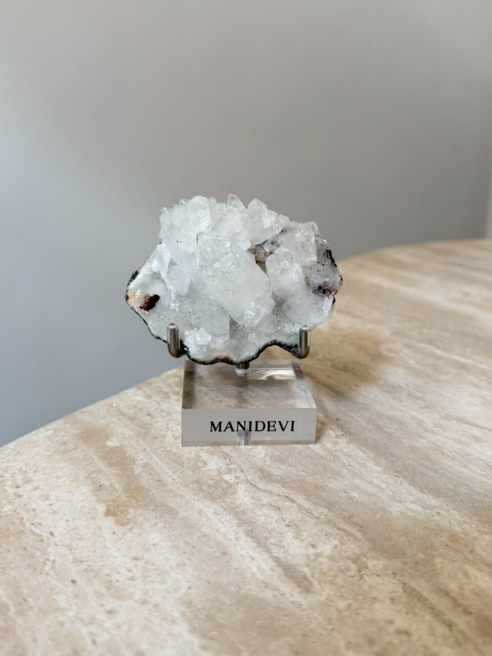 魚眼礦 Apophyllite