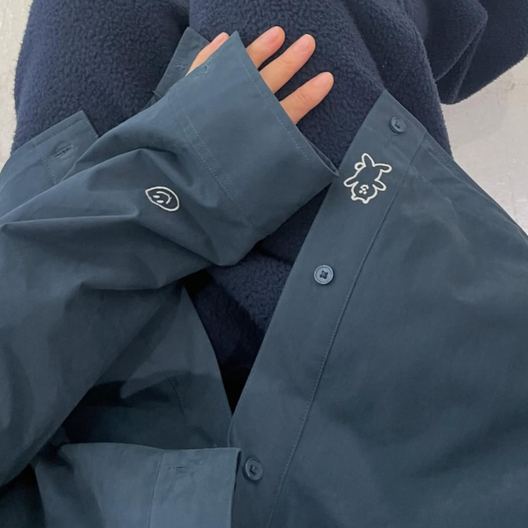 韓國 ooowl 定番小刺繡長袖襯衫 LOVE 海軍藍