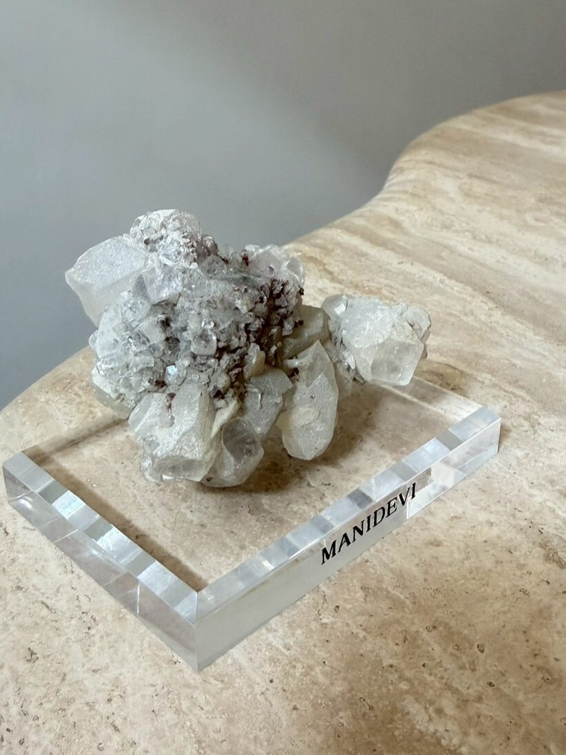 魚眼礦 Apophyllite