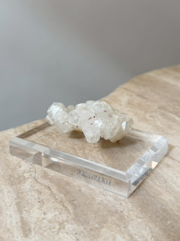 魚眼礦 Apophyllite