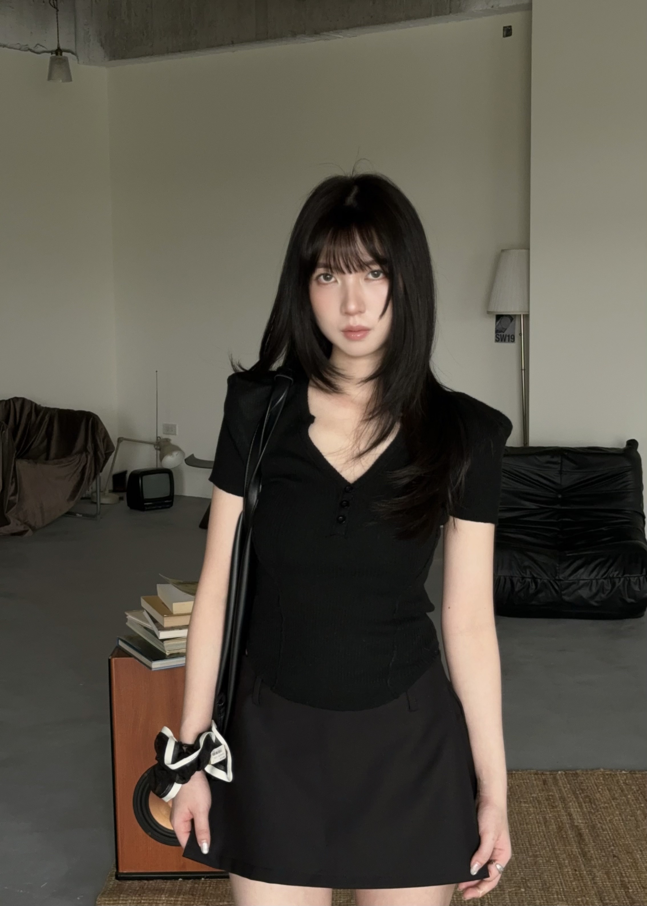 圓弧收腰針織短袖上衣(有墊肩)