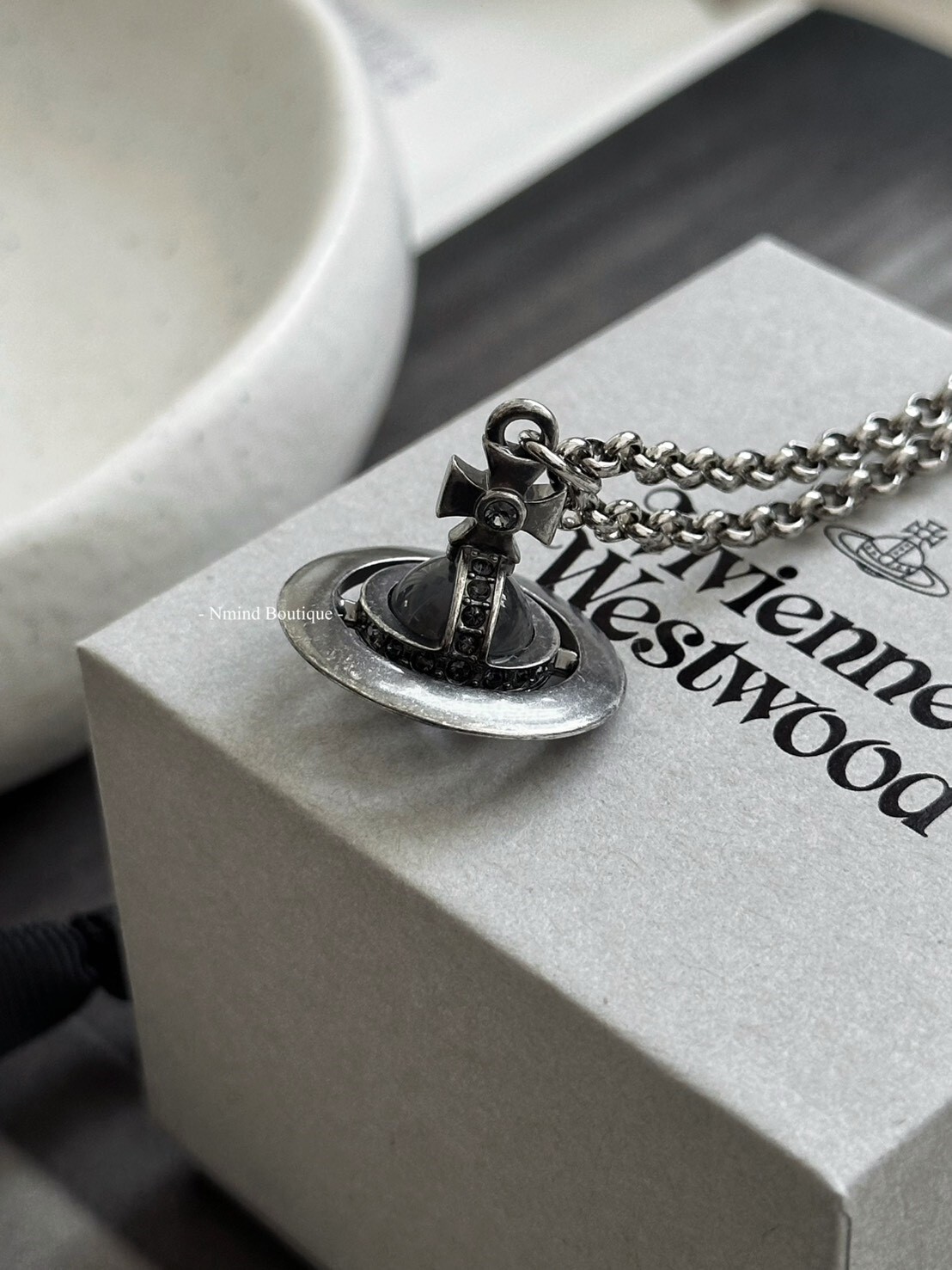 <快速出貨> Vivienne Westwood Man. New Tiny Orb 做舊銀星球項鍊