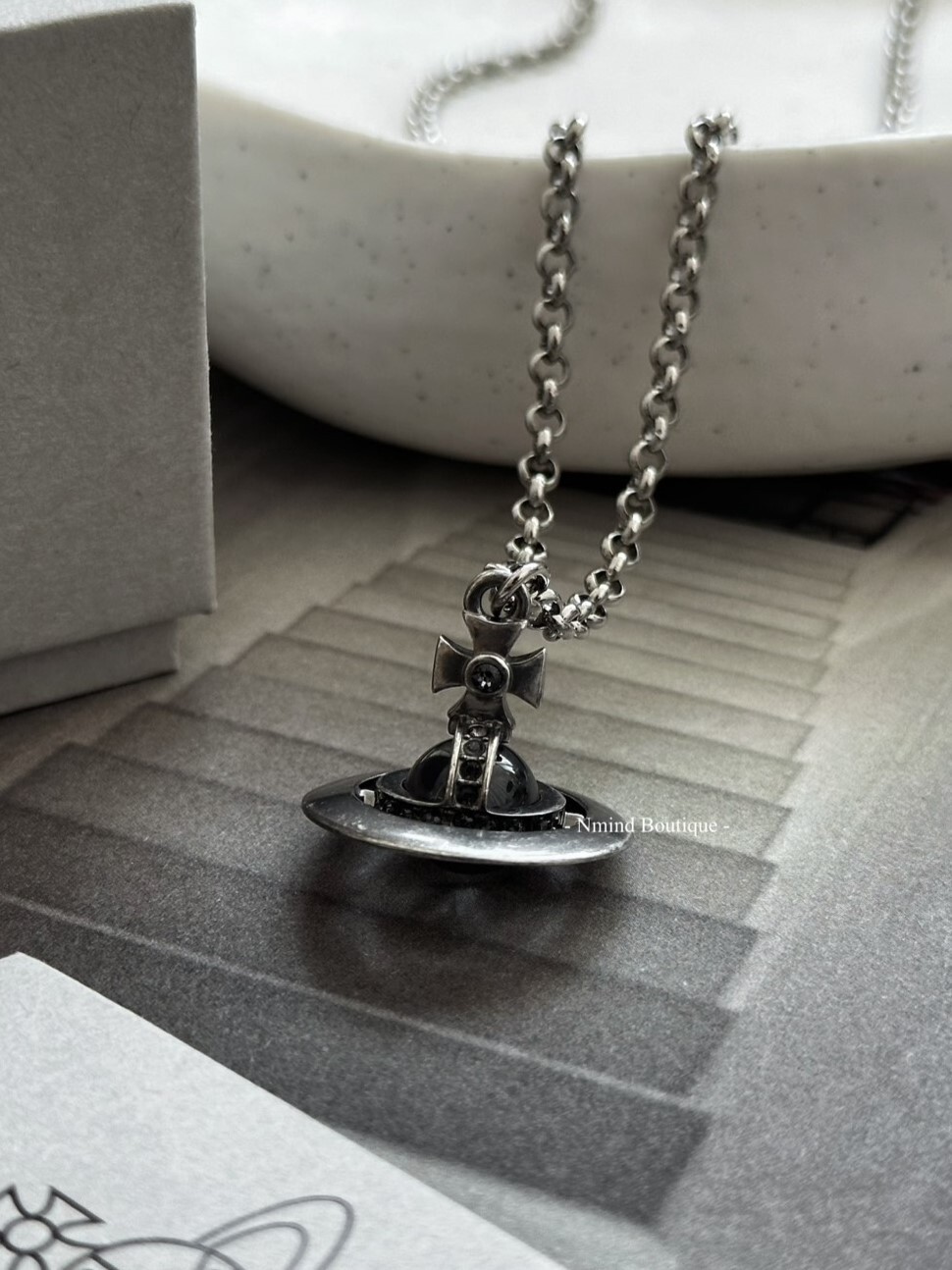 <快速出貨> Vivienne Westwood Man. New Tiny Orb 做舊銀星球項鍊