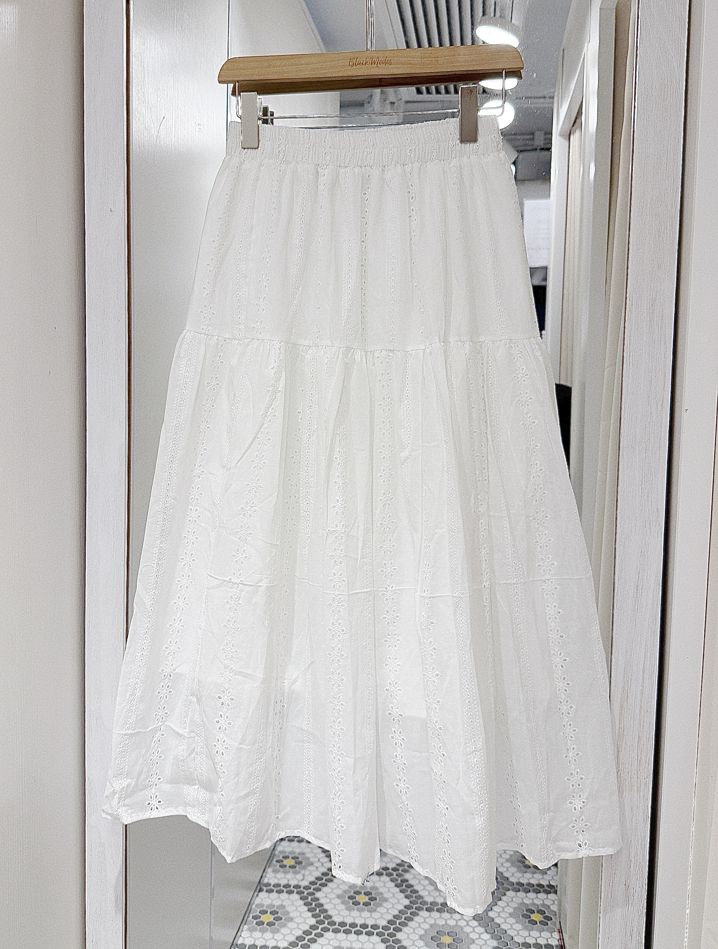 D0522｜日系感୭˚. ᵎᵎ 滿滿通花紋蛋糕長裙