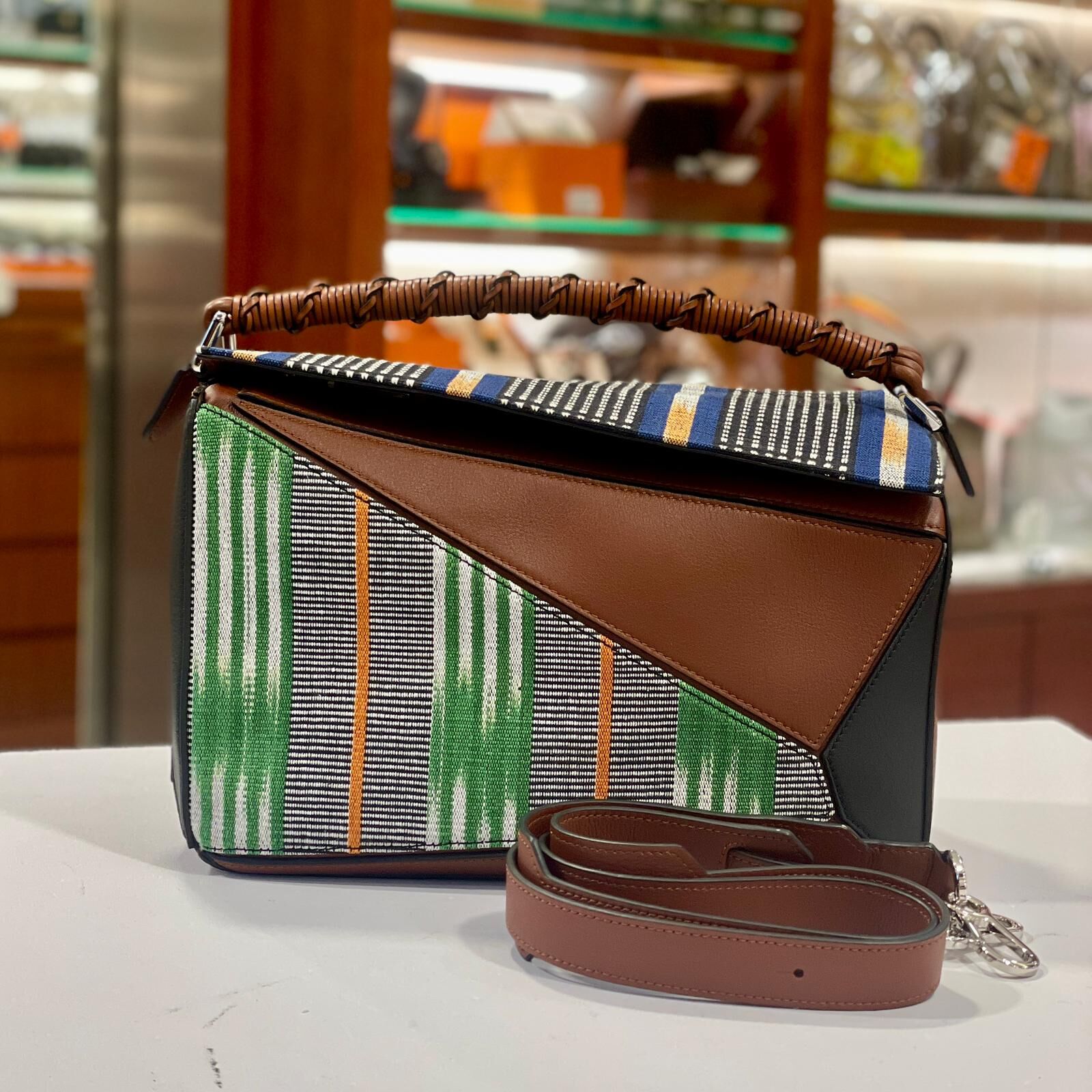 全新LOEWE PUZZLE 中號 帆布拼小牛皮中號 綠/藍/棕色 #羅意威手袋 #BRAND NEW #香榭站正品