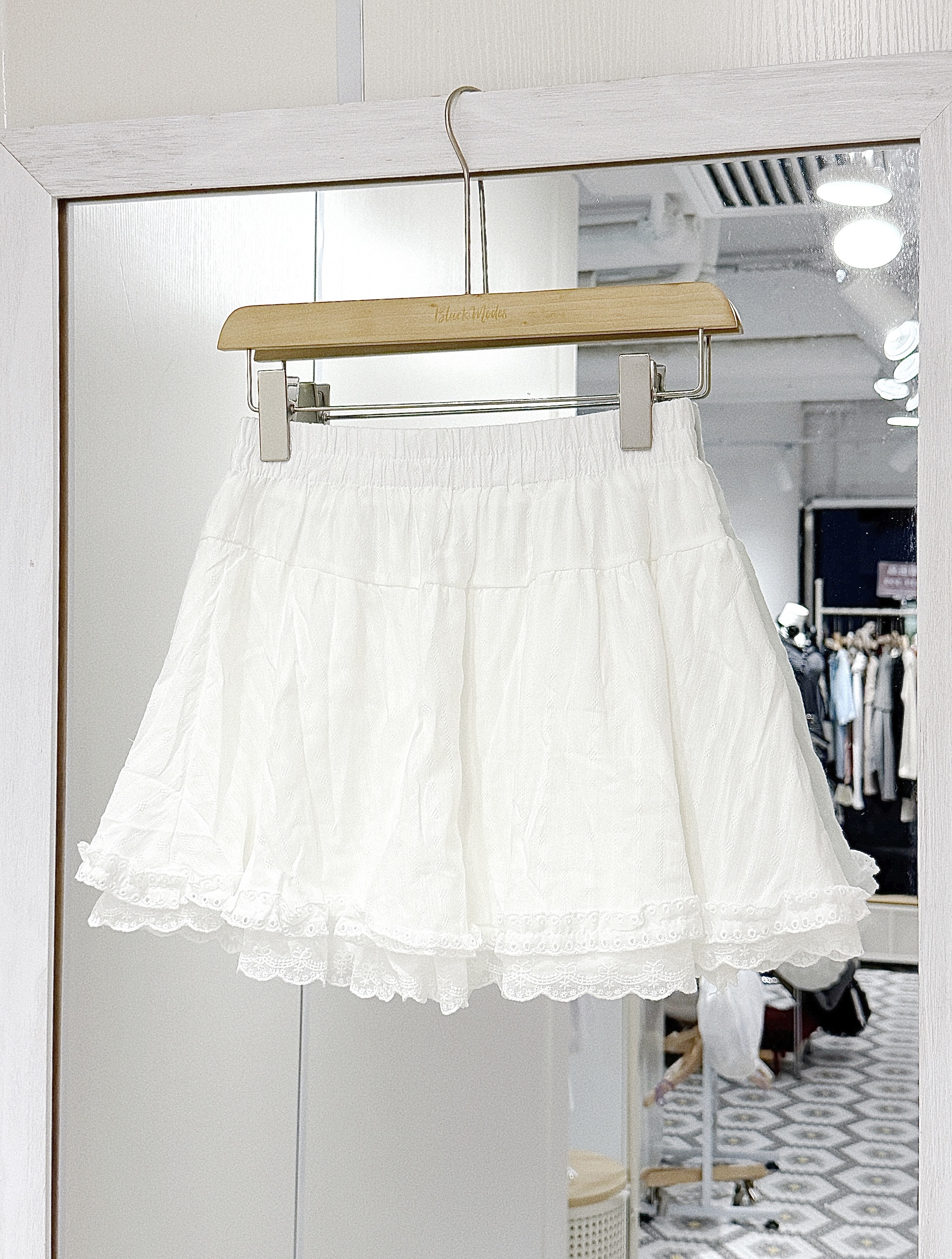 D0536｜小斯文通花花邊微傘感短裙☂︎ ⋆ ﾟ