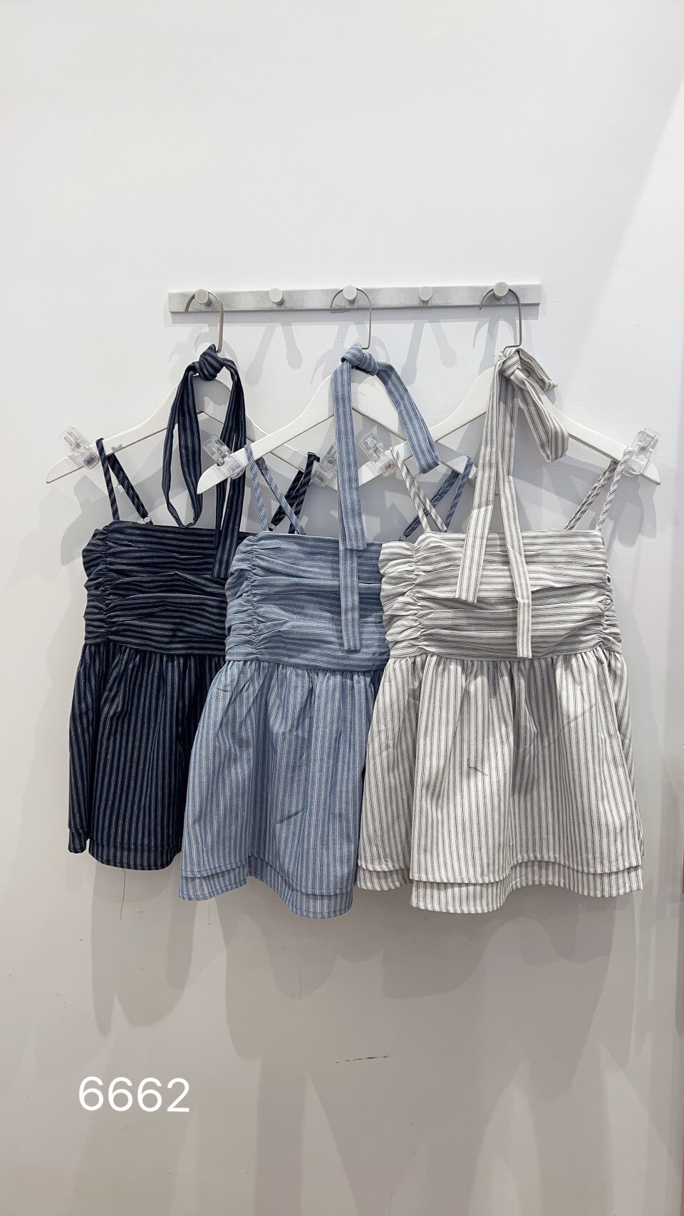 條紋胸抓皺附綁帶背心