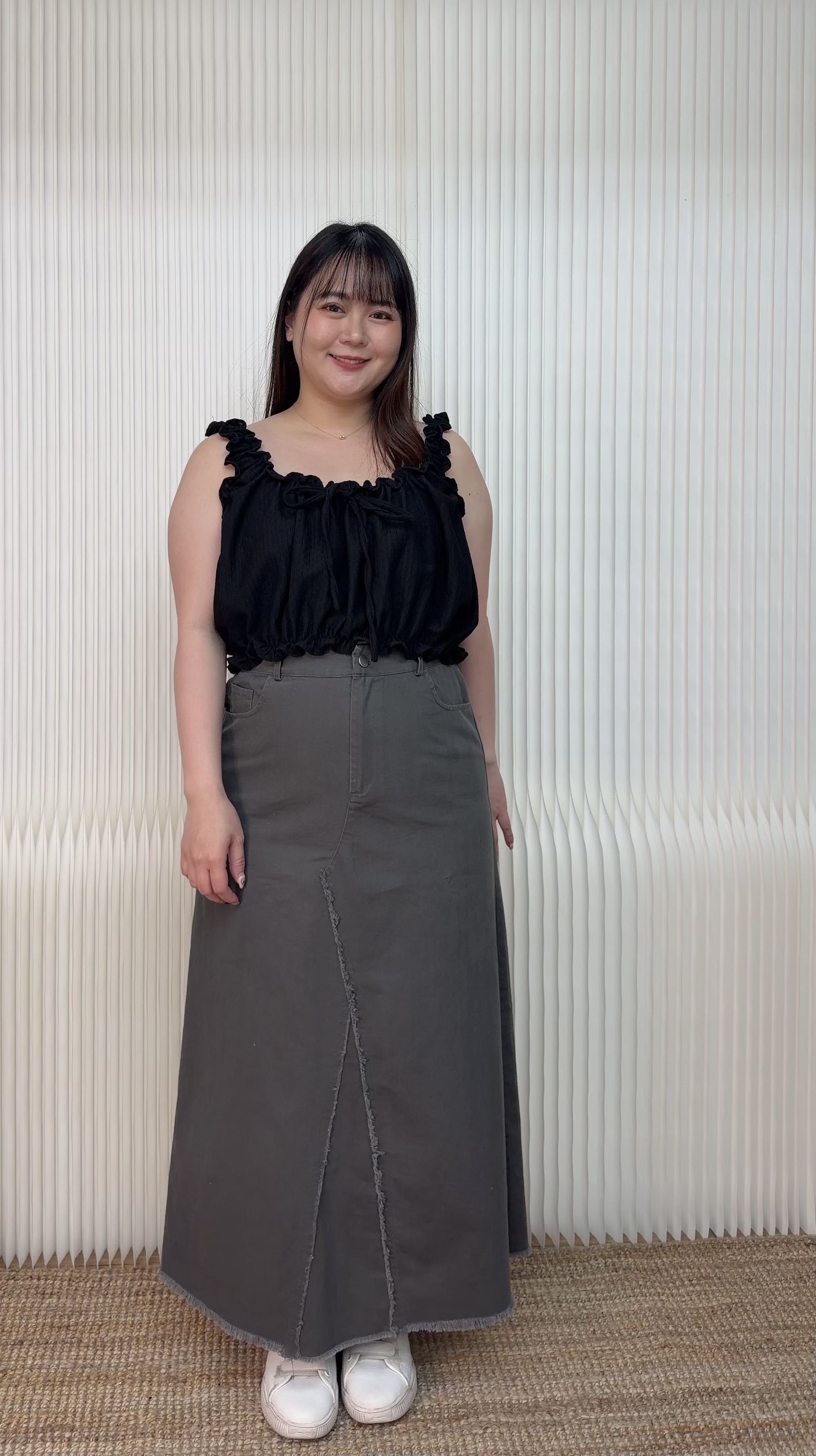 216.捲邊短版背心上衣