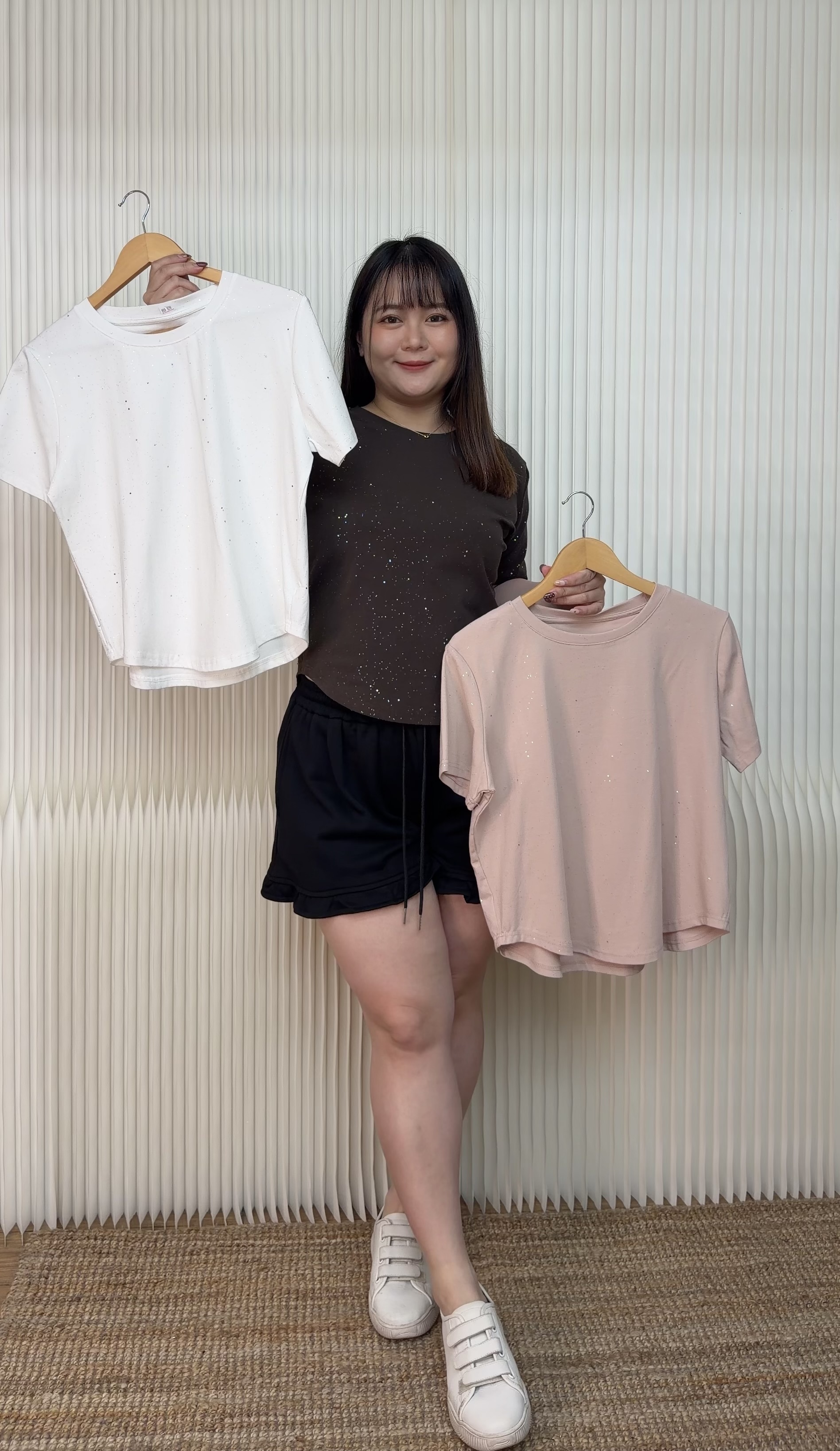 223.亮片感休閒棉T