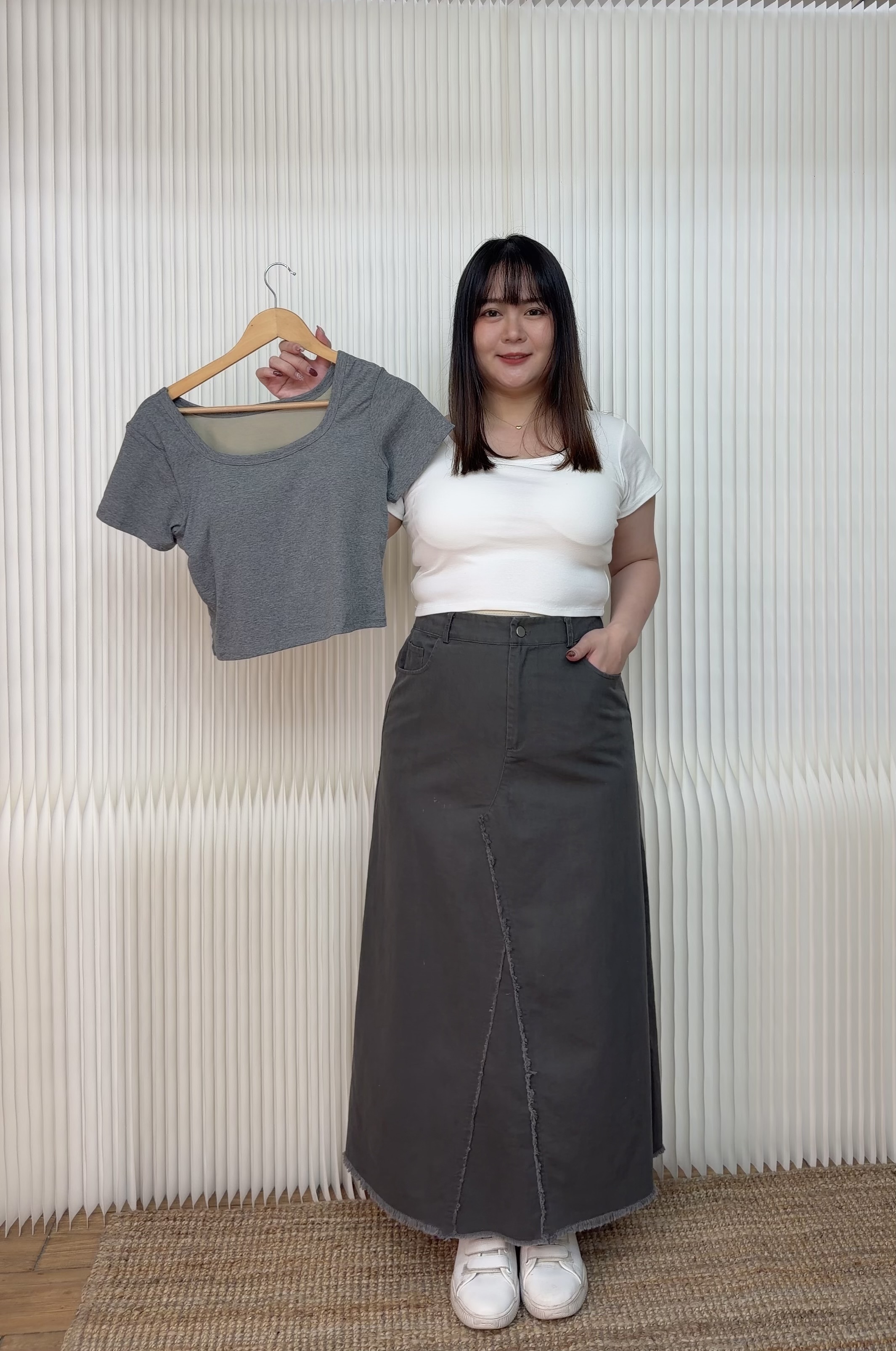 201.短版罩杯上衣