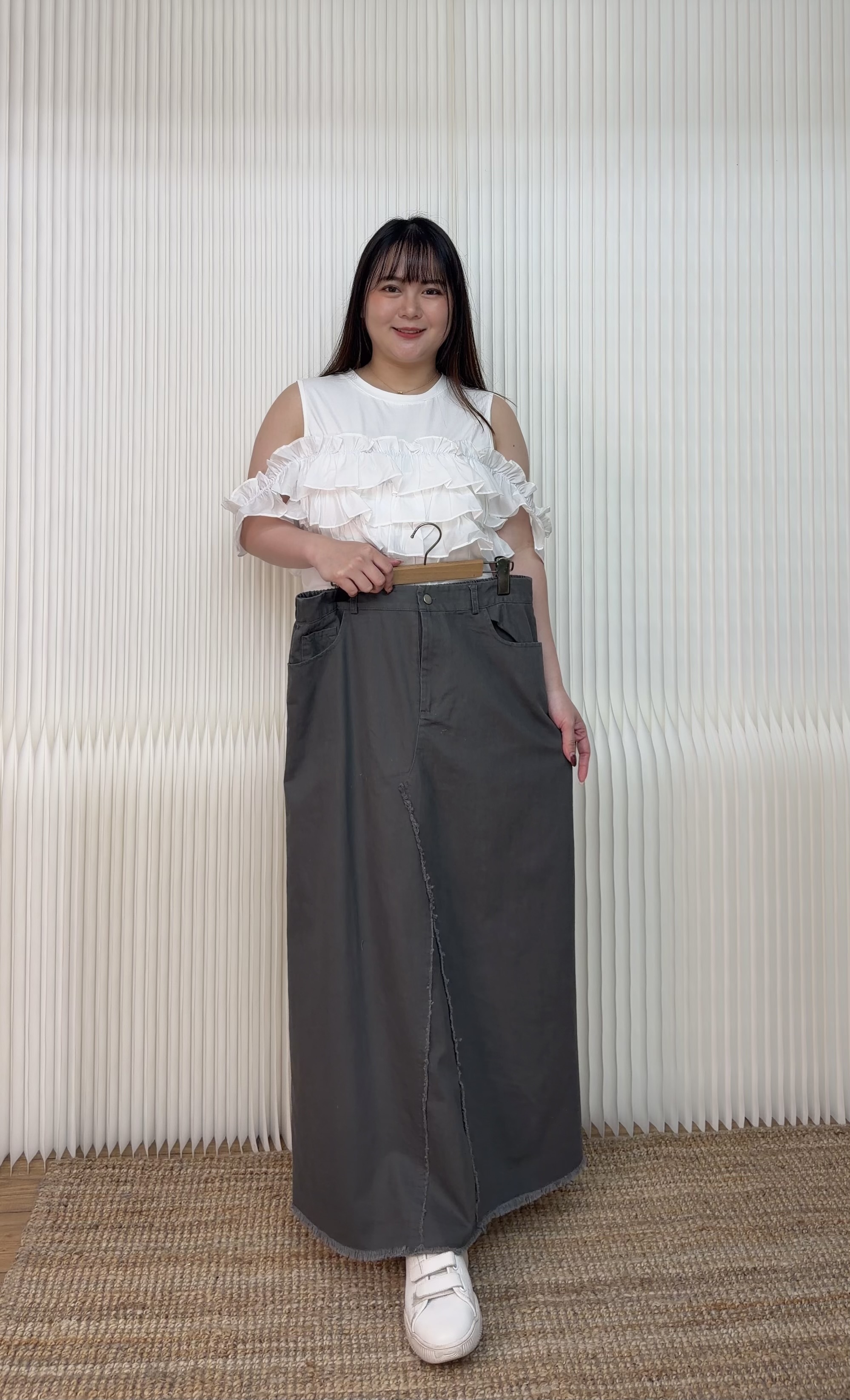 215.後開岔抽鬚牛仔長裙