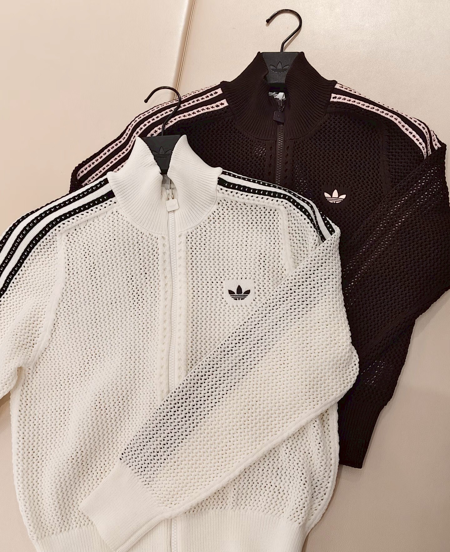【Luxury】 ADIDAS ORIGINALS KNITTED 鉤針編織外套 簍空洞洞外套 白色 咖啡色  奶油白 摩卡棕 兩色 KC6496 KE0202