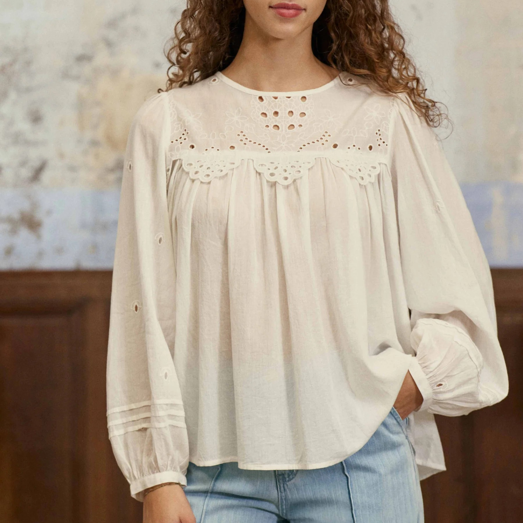1LP0327-073 [LA PETITE ETOILE] Brany - Embroidered Blouse Ecru #BRANY-B102521C0A/11-ECRU (EU)