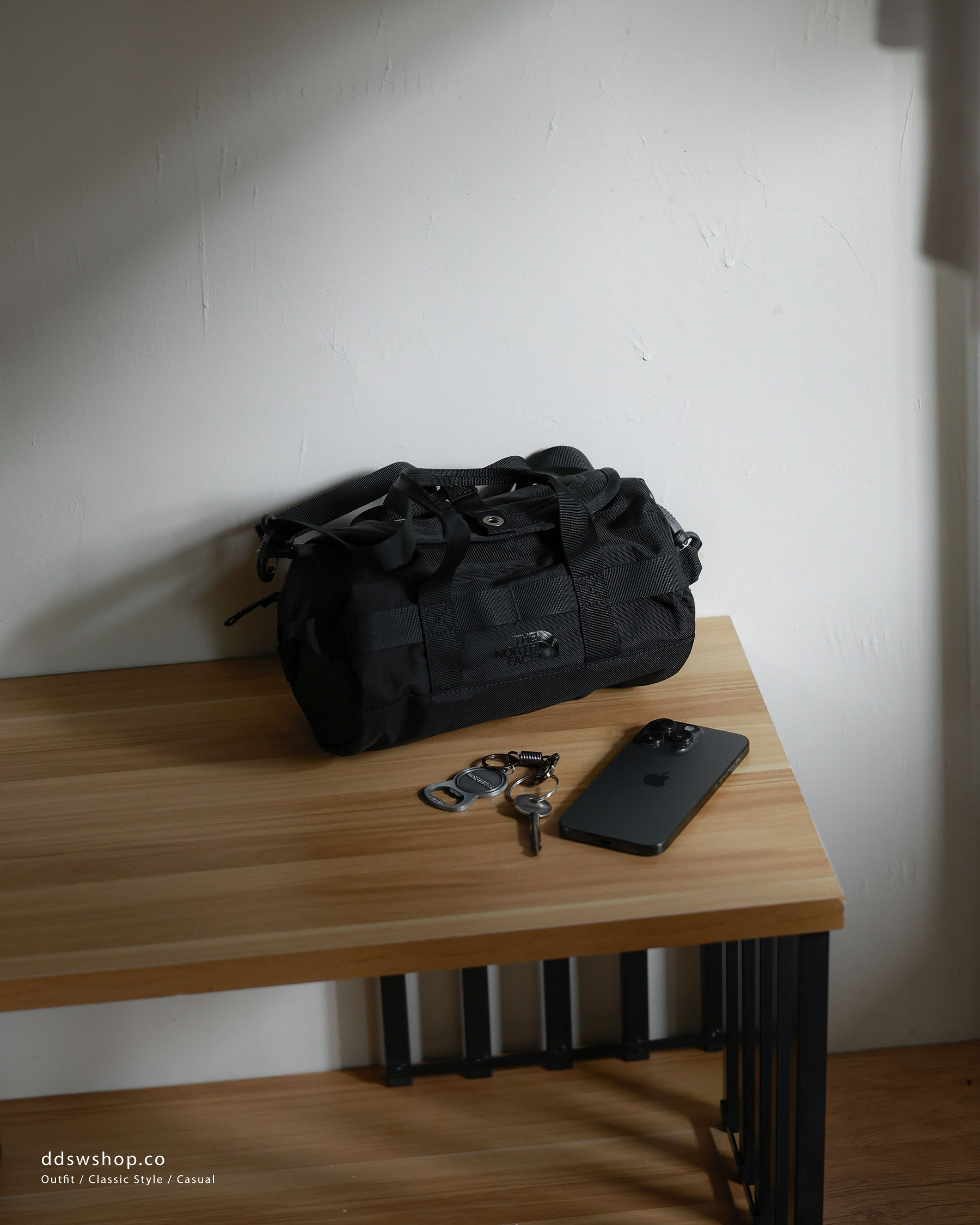 "現貨" The North Face MINI BASECAMP SHOULDER 兩用 圓筒包