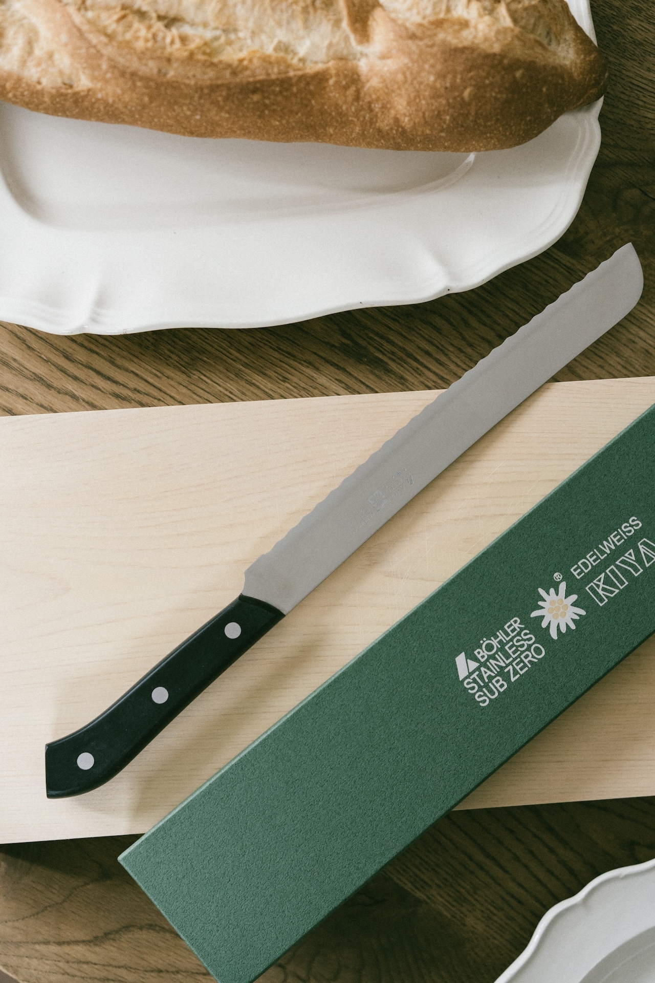 日本橋木屋 No.180Edelweiss 小白花系列頂級不鏽鋼刀鋸齒狀麵包刀