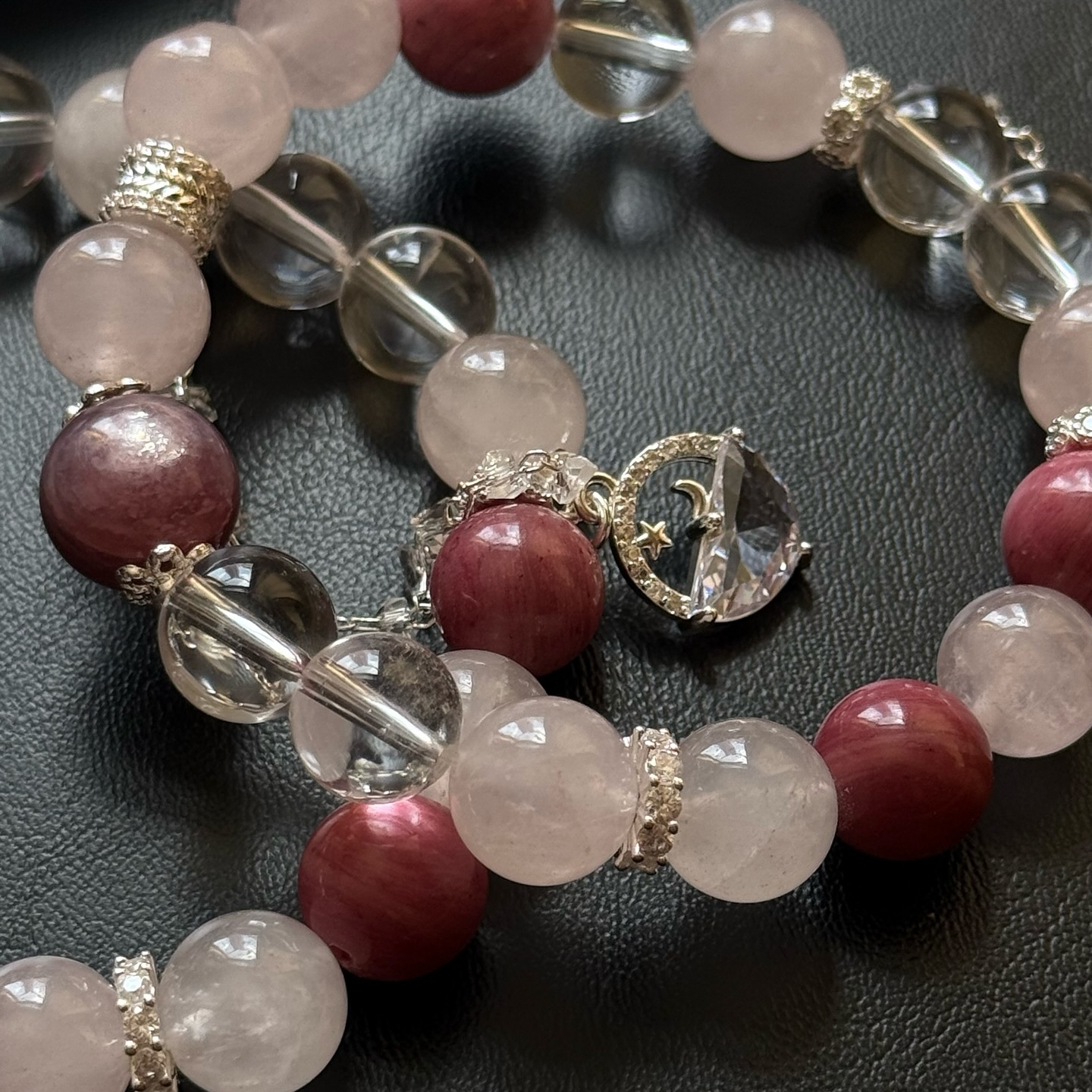 [原石] 薔薇輝石+粉晶+白水晶+紫鋰雲母 設計款手串