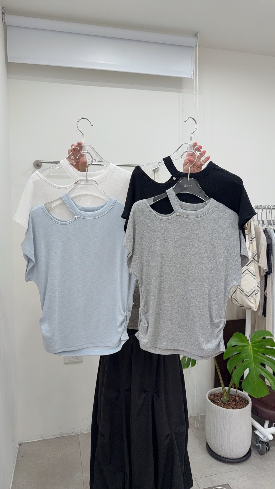 挖肩氣質女孩TEE 4colors