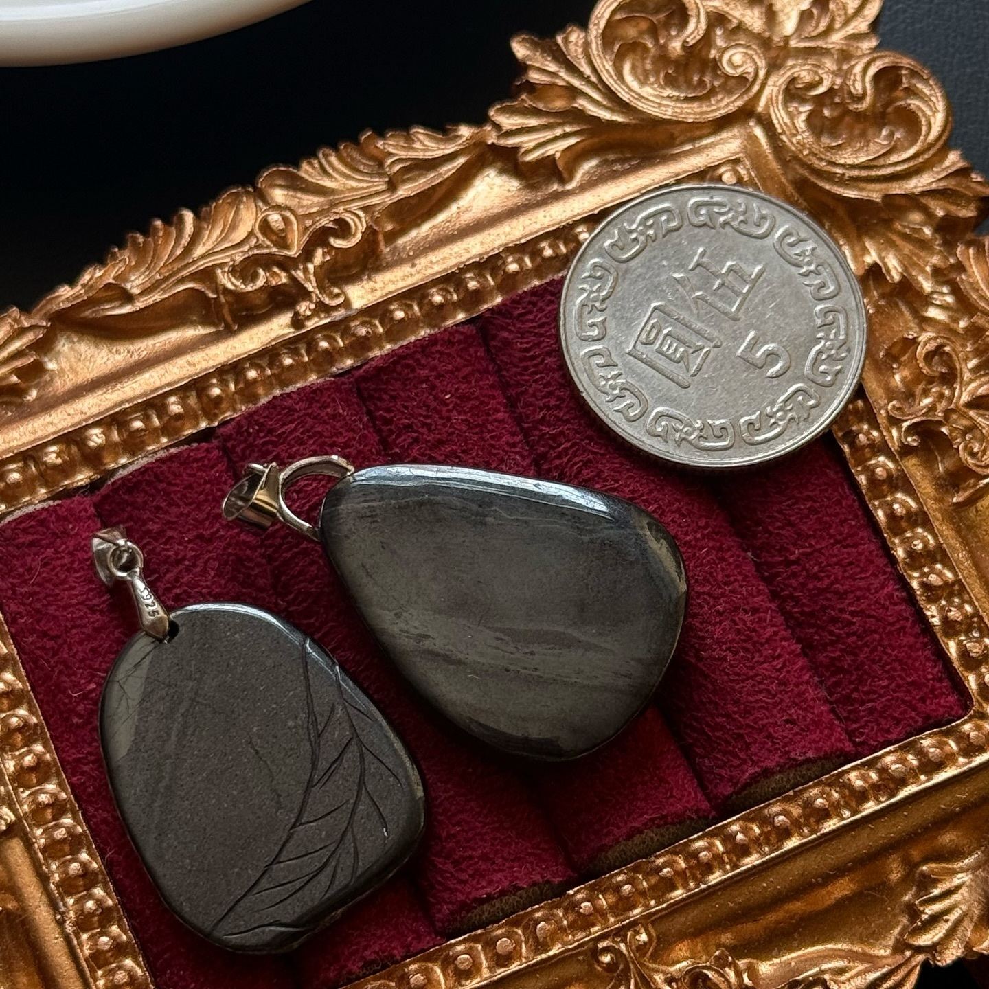 [原石] 鐵舒俱萊 / 舒俱來 雕刻件 925銀項鏈吊墜