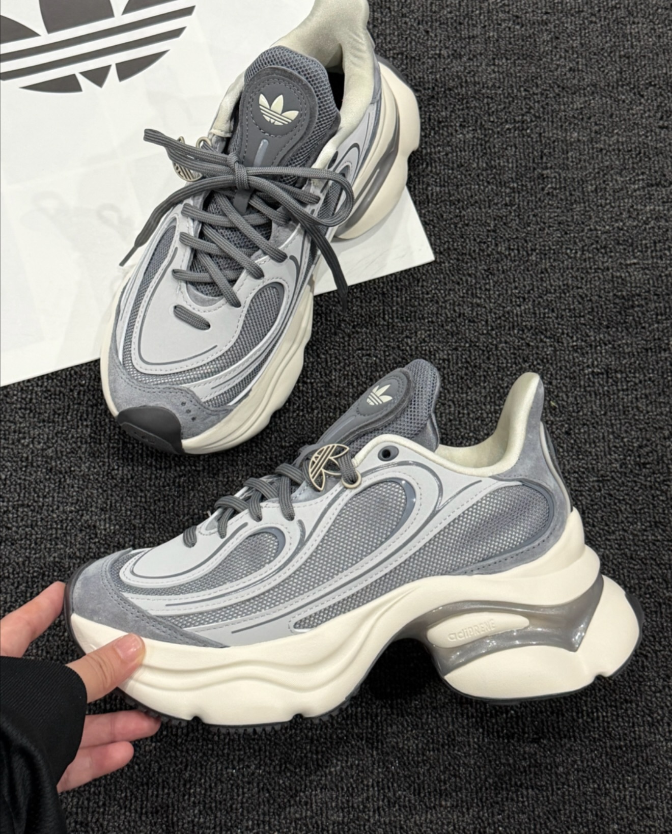 ADIDAS Originals OZVENUZ ODS TN 老爹鞋灰銀 kj3974