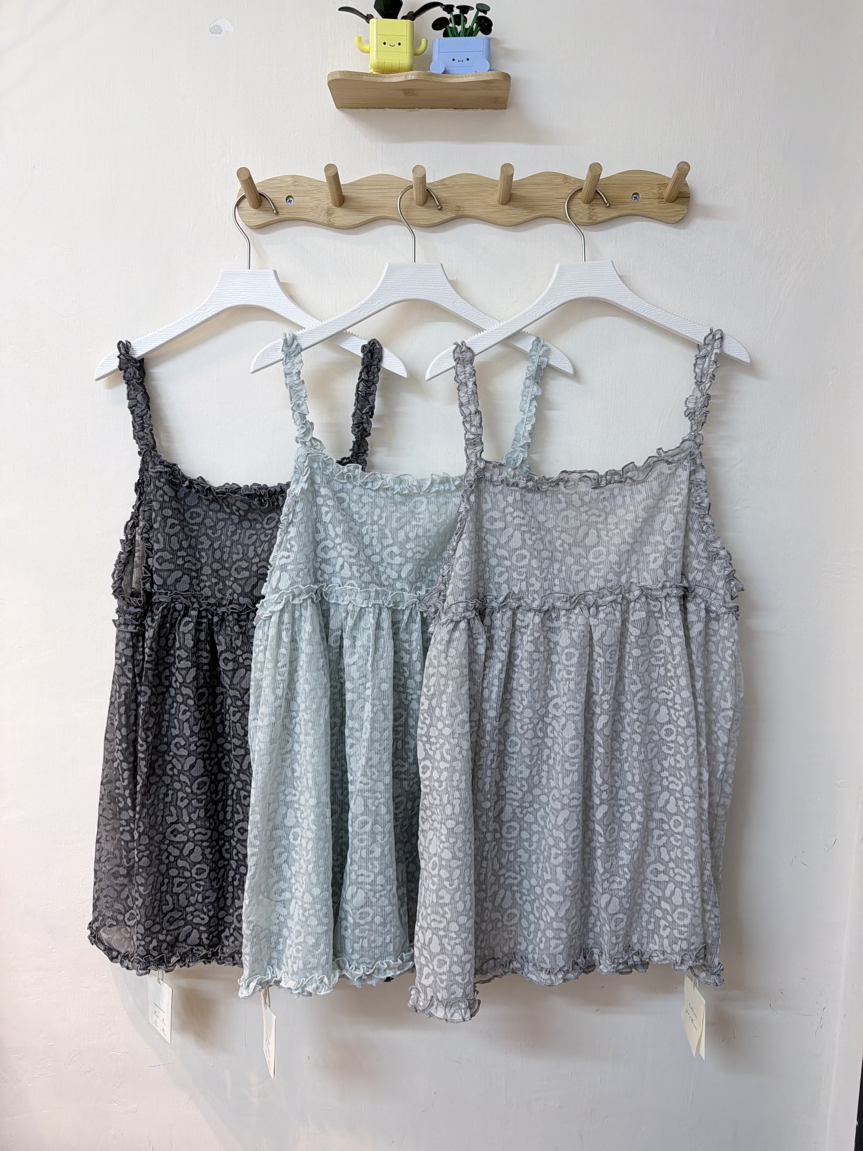 雲朵透明感Ruffle吊帶背心☁️