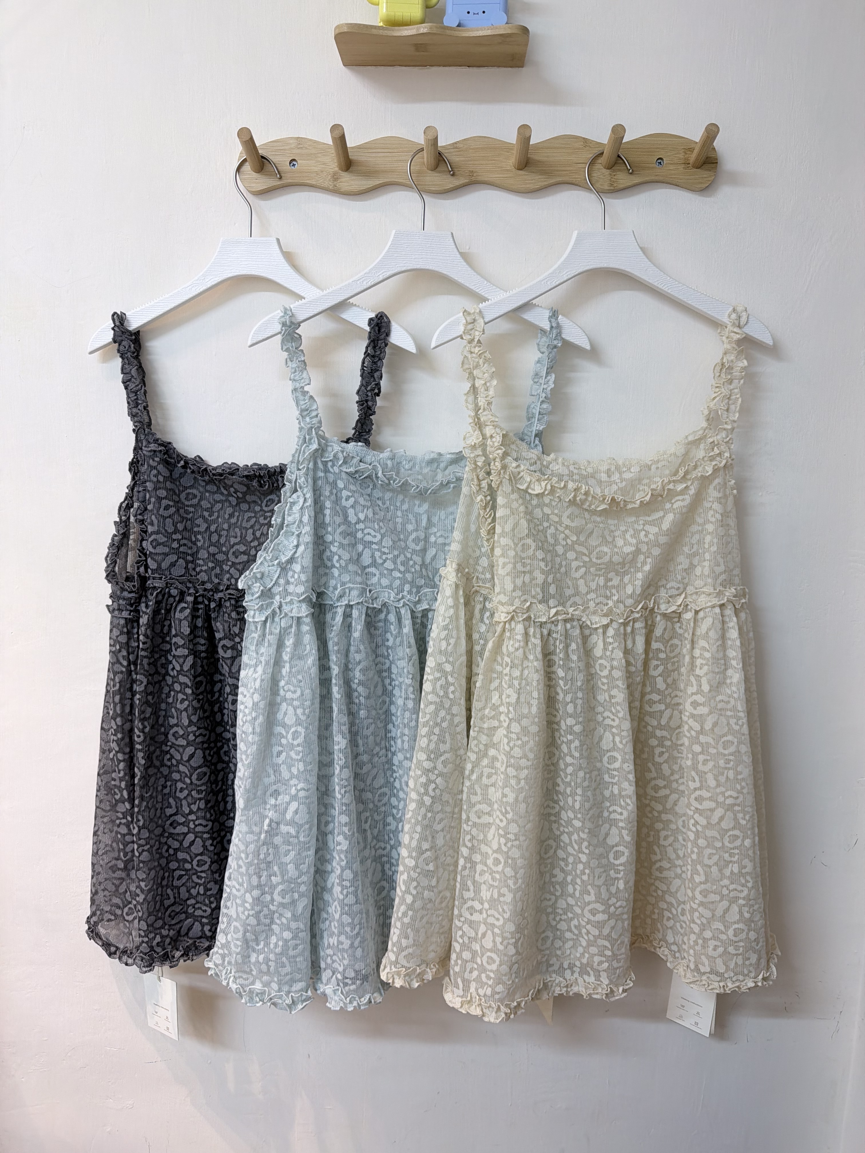 雲朵透明感Ruffle吊帶背心☁️