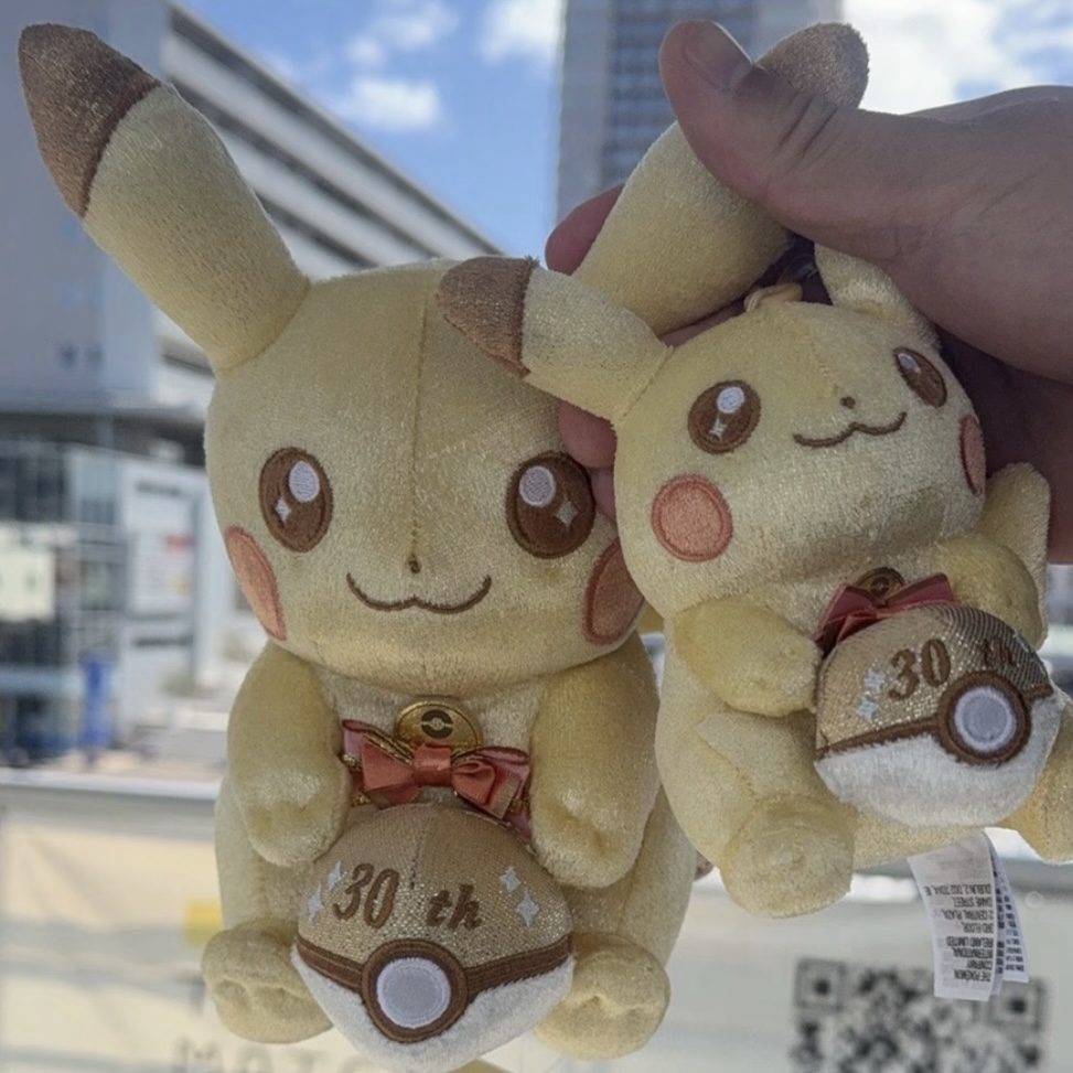 （預購）Pokémon 寶可夢30週年 金色皮卡丘  玩偶&吊飾