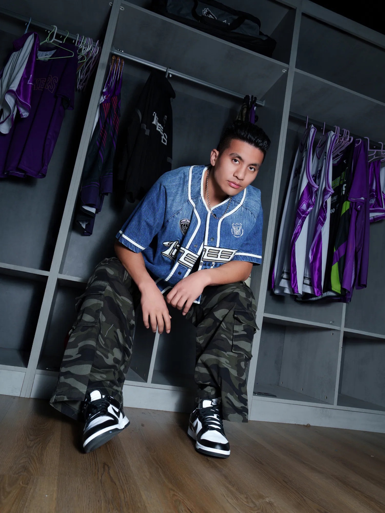 25-26 LN X SIMON 牛仔棒球罩衫