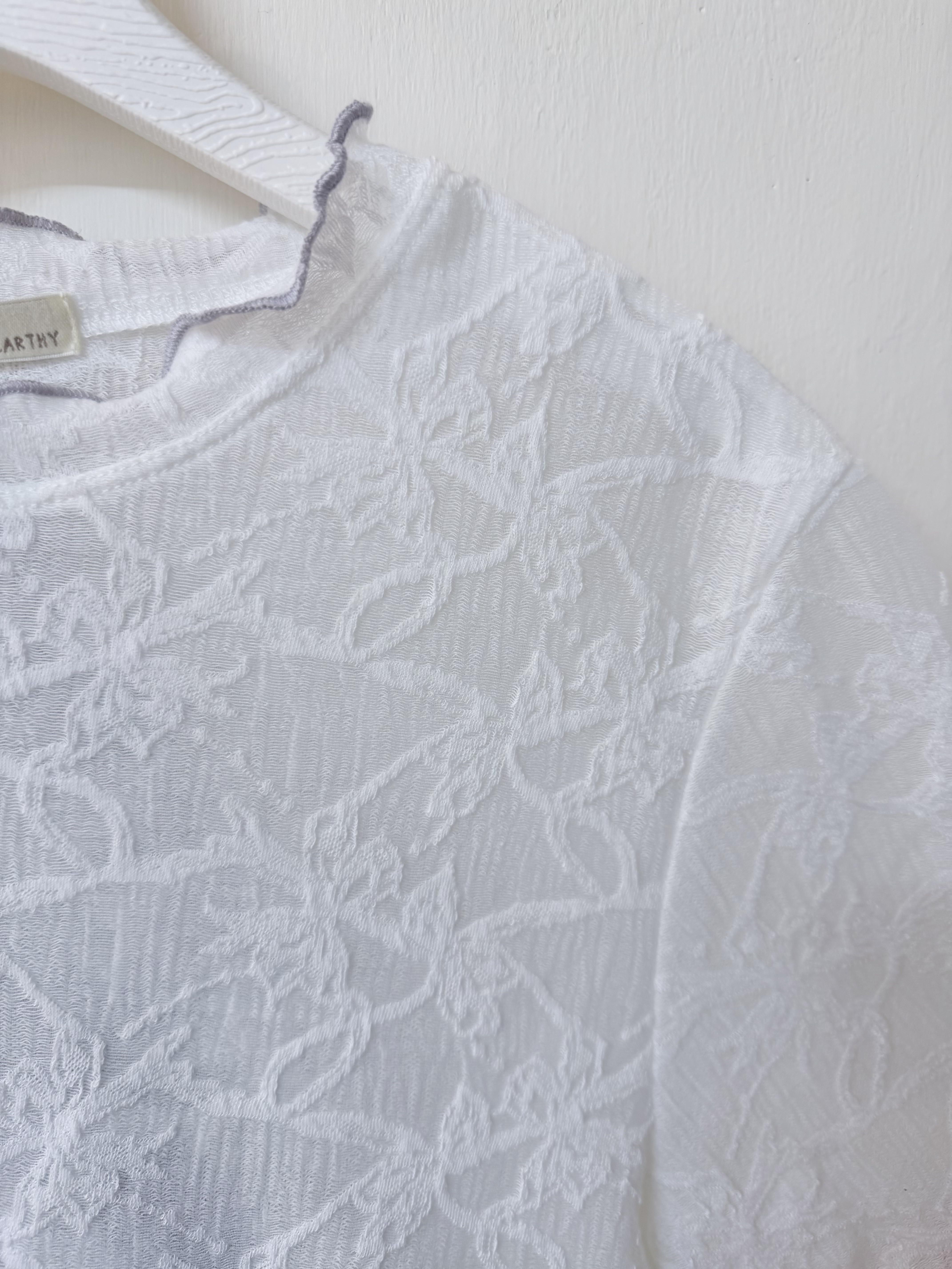 蝴蝶結暗紋透膚Top