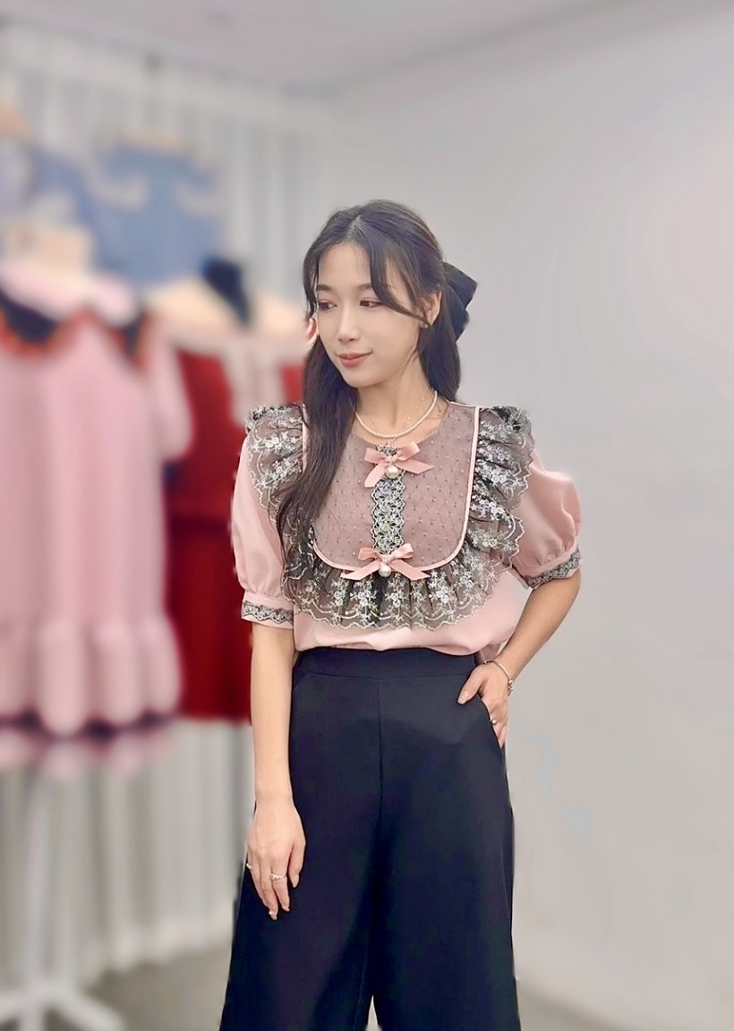 P64 胸42 長26 $509 (一口價)