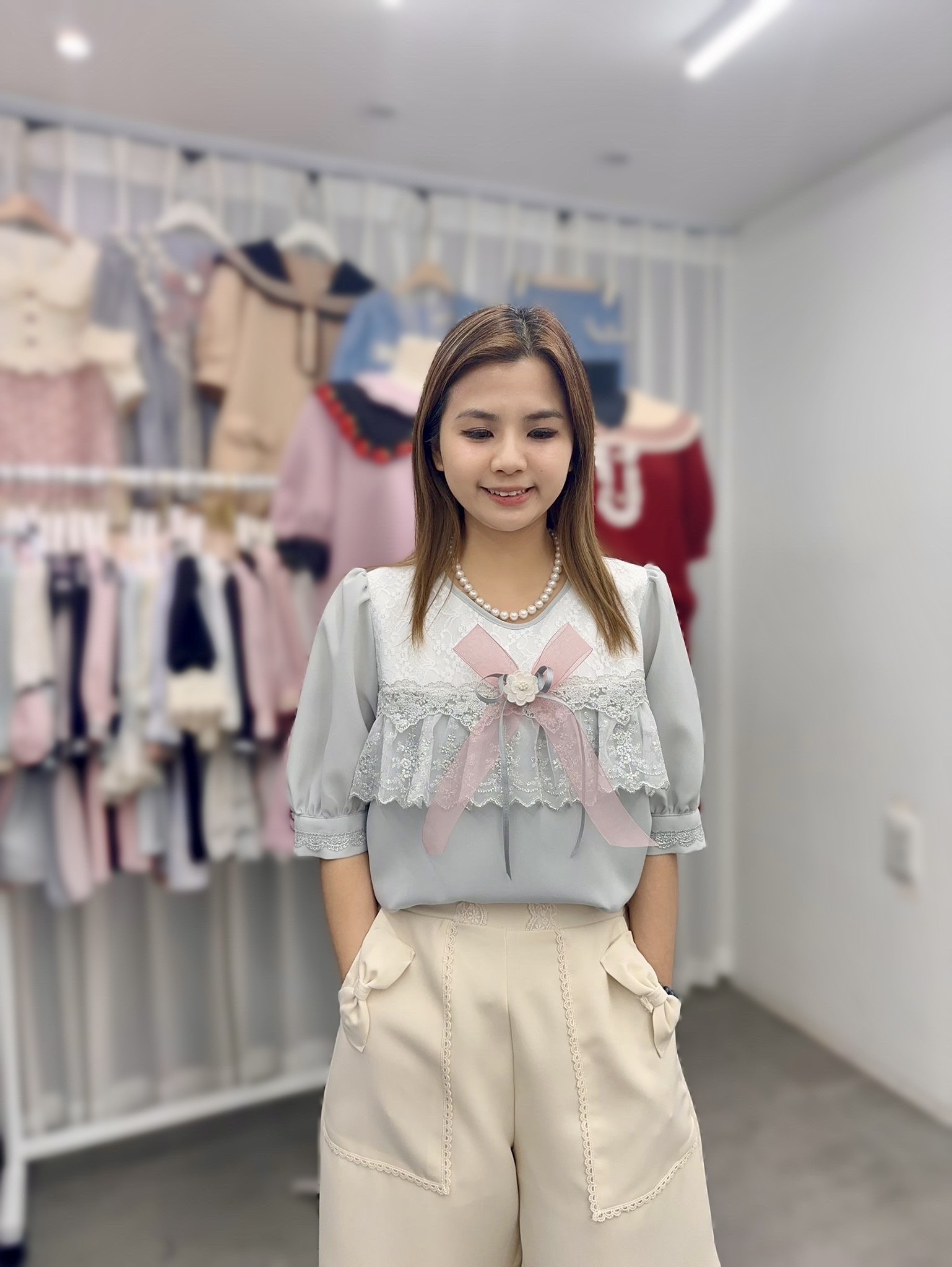 P62 胸42 長26 $509 (一口價)