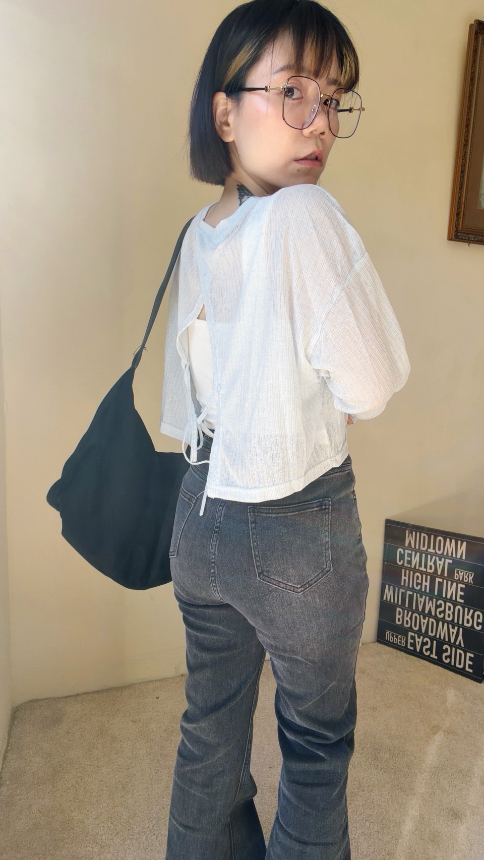 後開岔綁帶透膚上衣