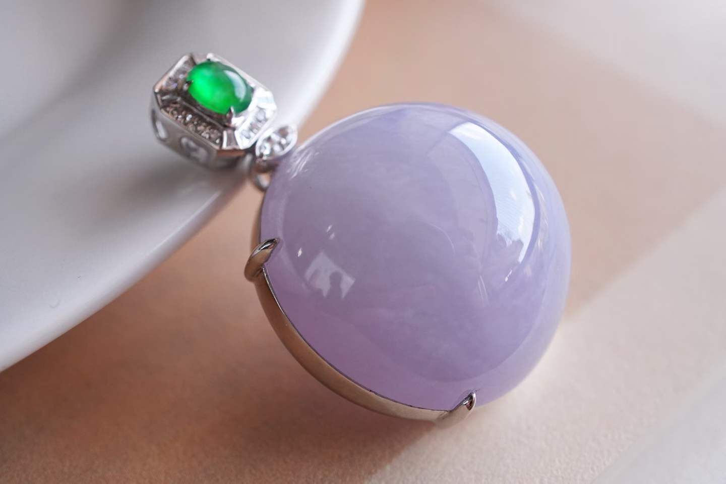 324857 翡翠冰紫羅蘭鴿子蛋吊墜