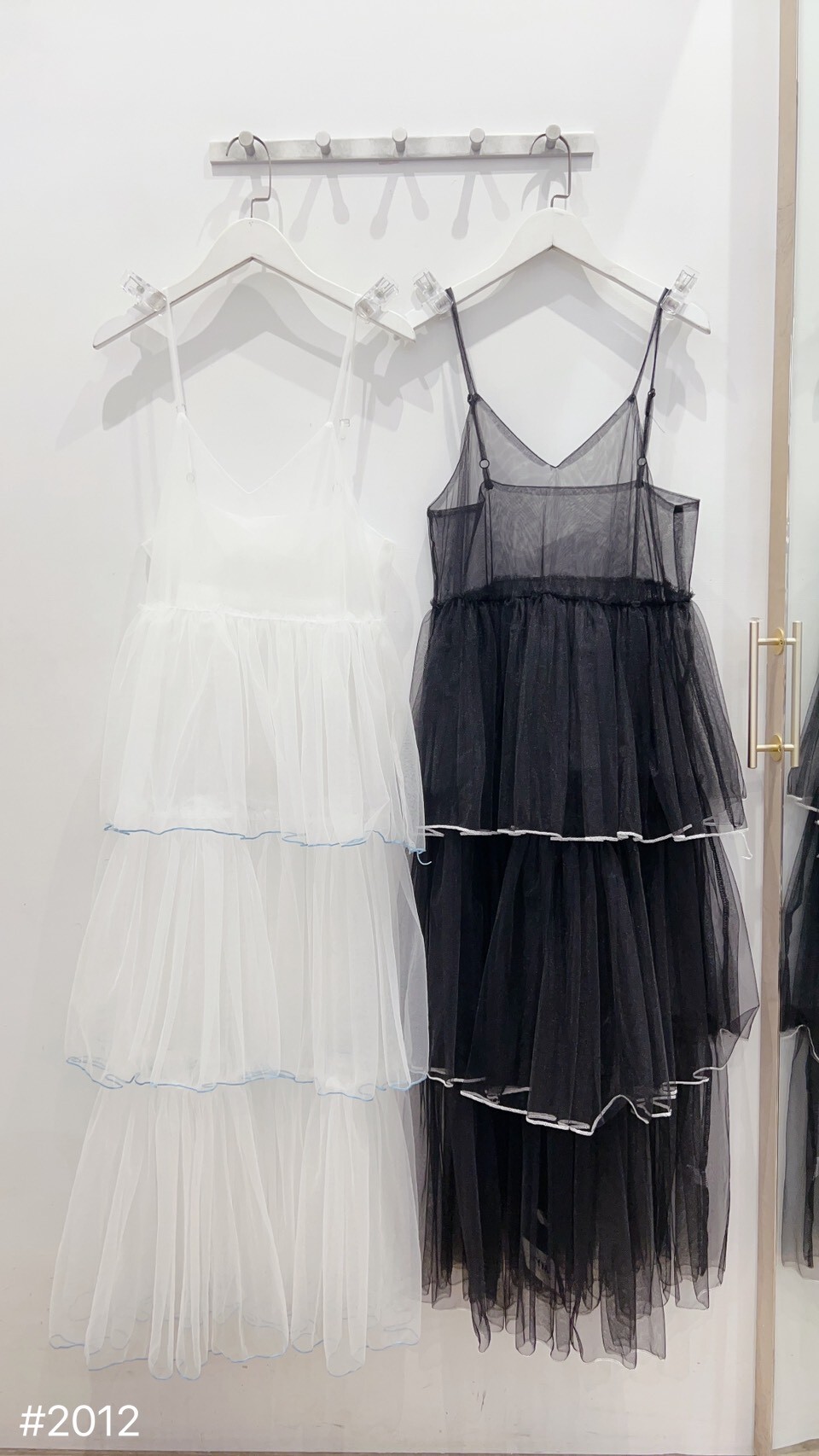 日系透透滾邊吊帶砂質長洋