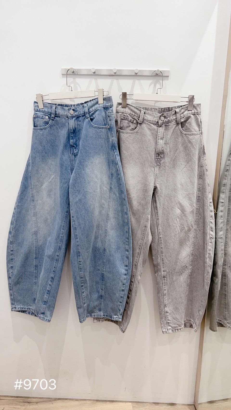 後鬆緊彎刀牛仔褲(預購)