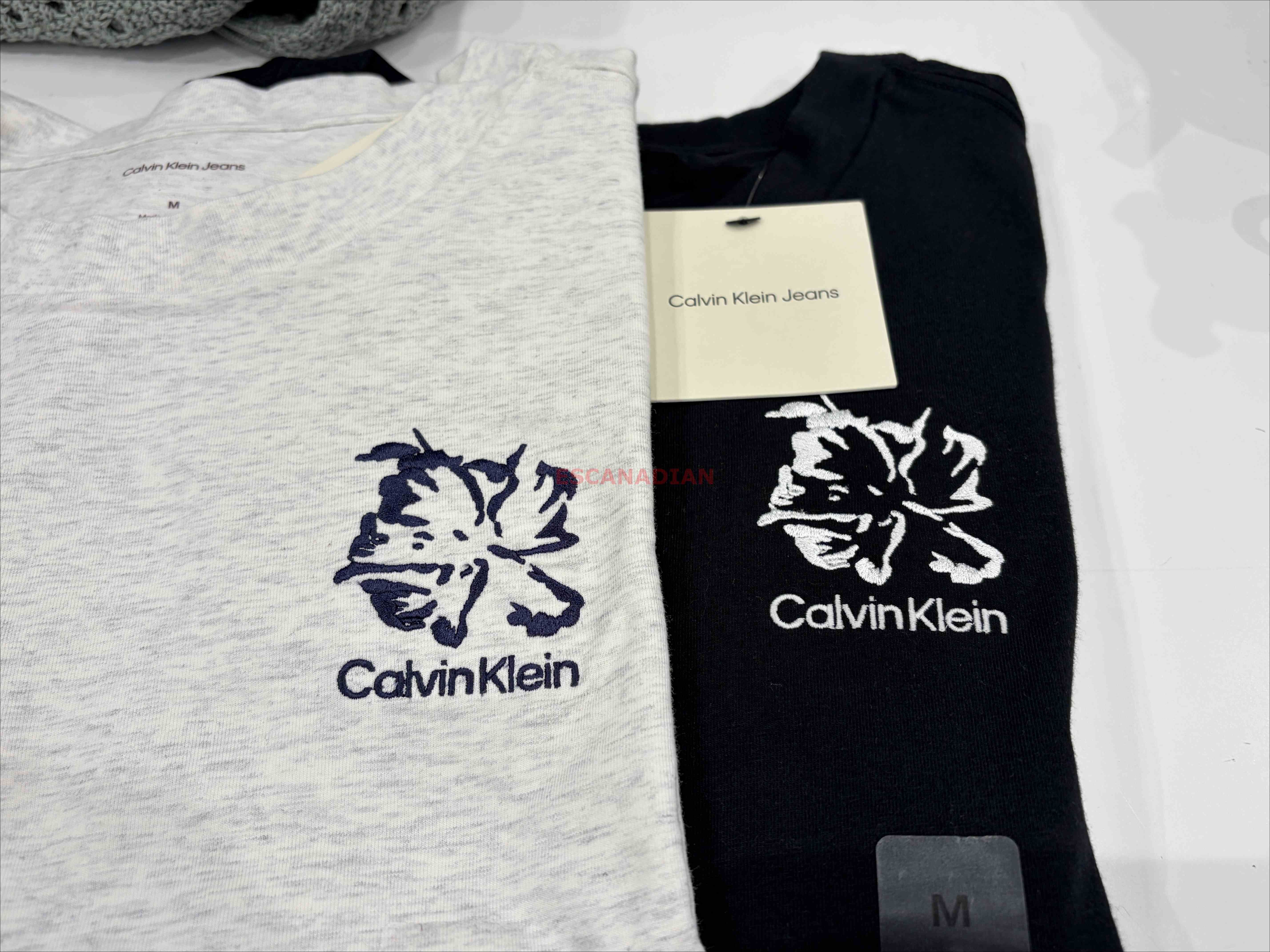 CK 女大人 刺繡花卉圖案 短TEE (Slim fit 合身版) (2色)