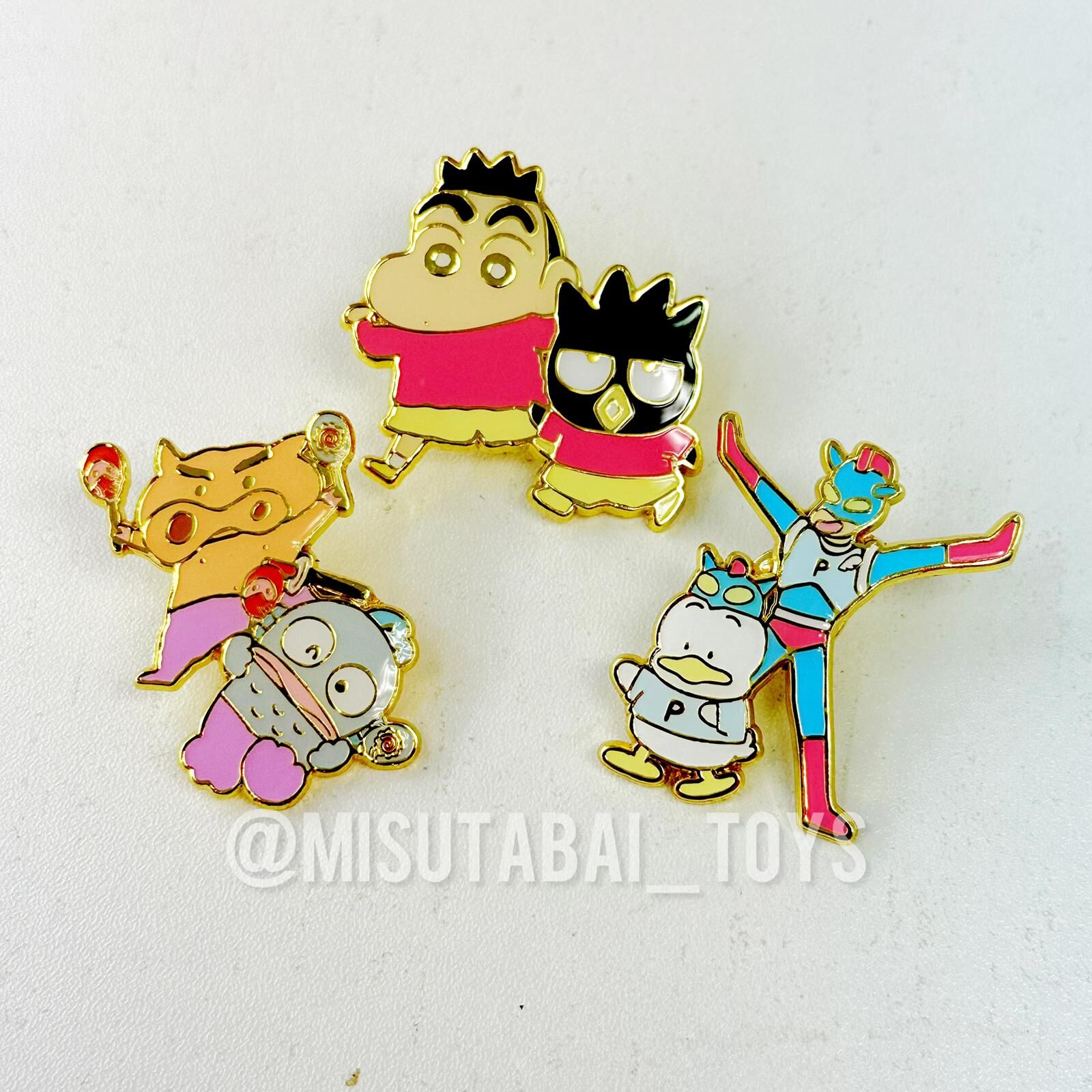 蠟筆小新 x SANRIO 徽章