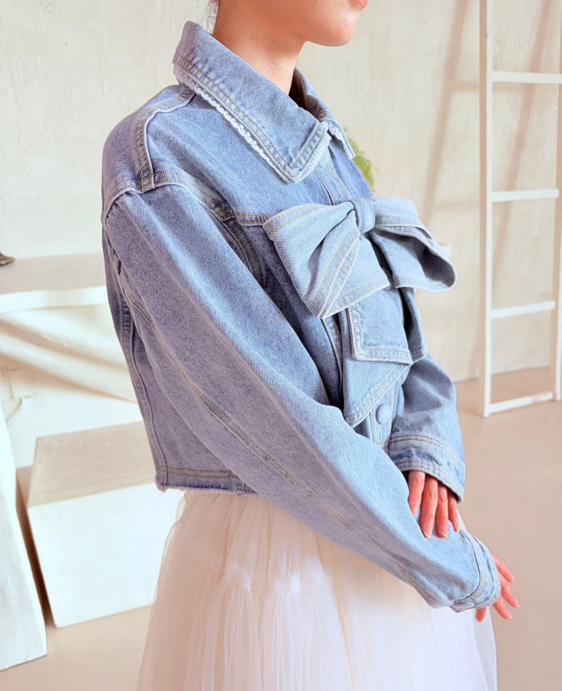 Awe Some 合身立體蝴蝶結短版丹寧外套