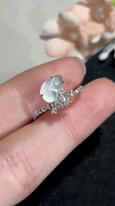 3242224 翡翠高冰玉兔女戒