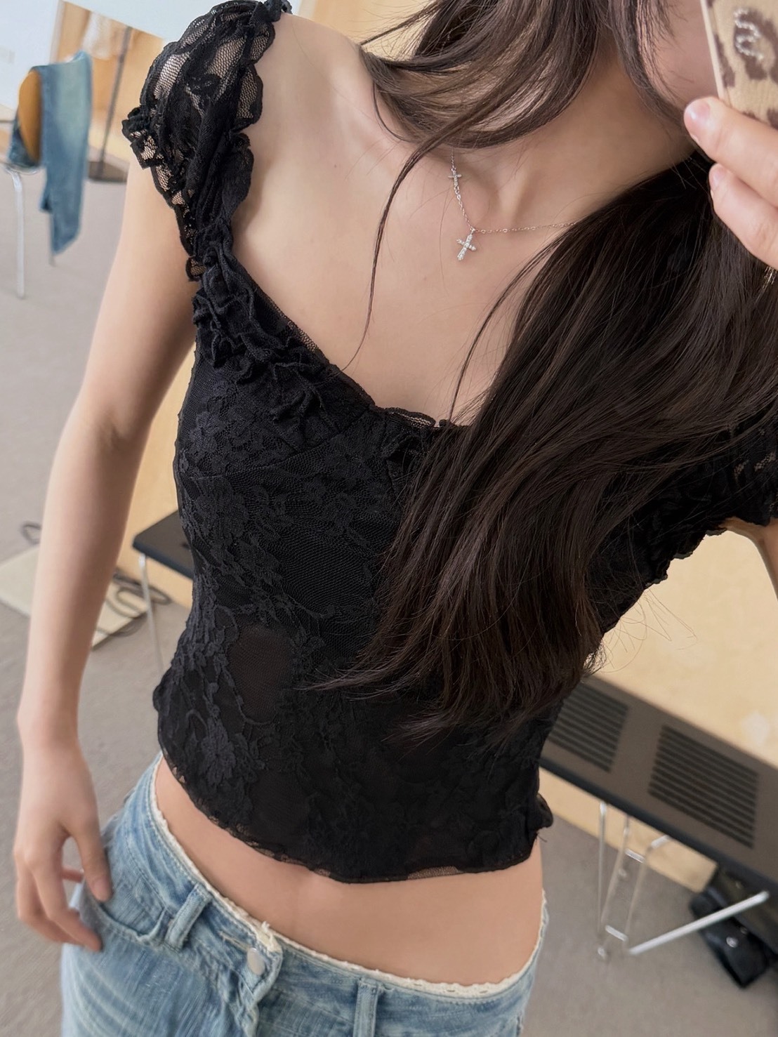 M10 本期推薦!漂亮克曼 蕾絲tee