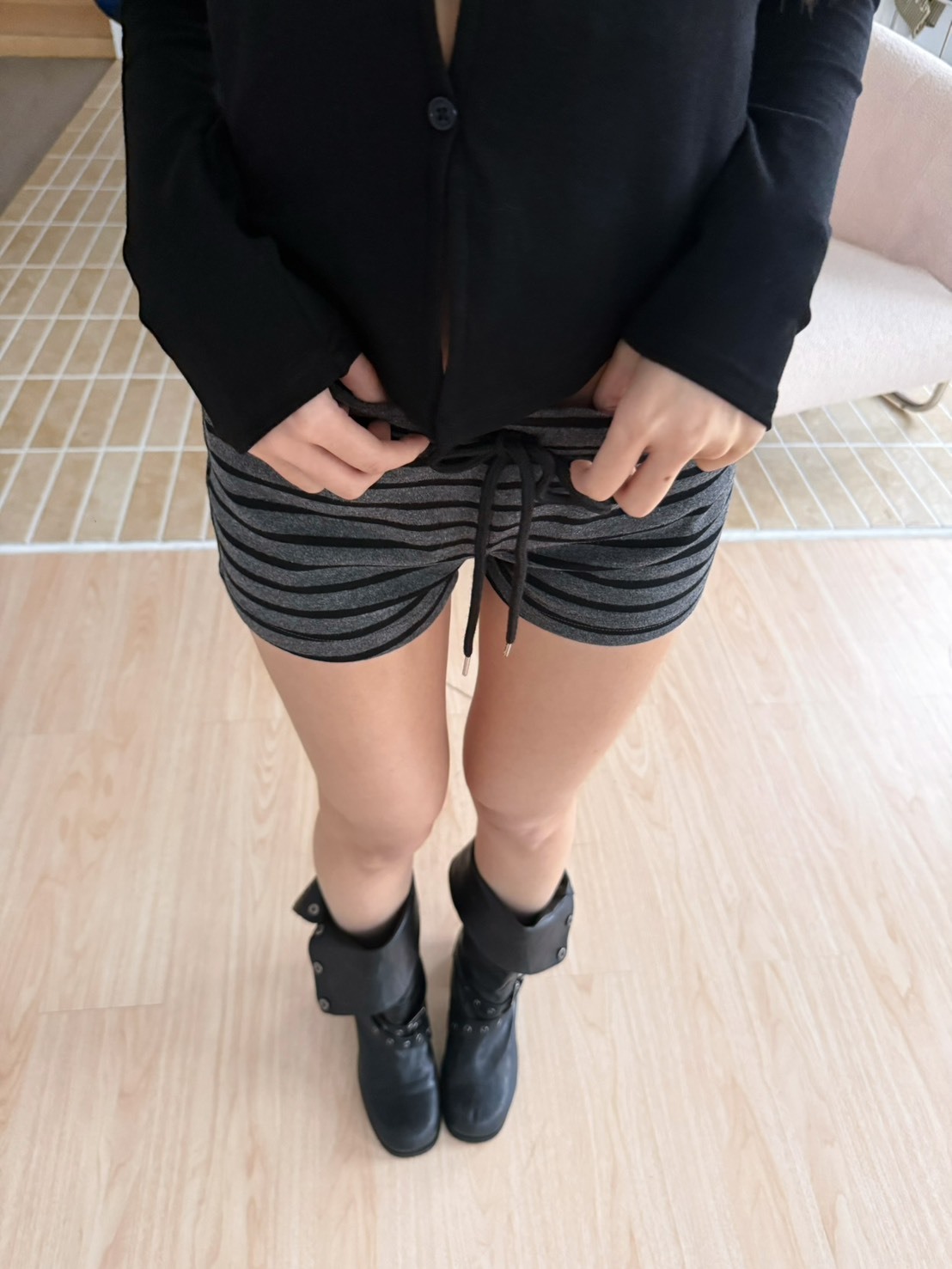 M18 Mores 條紋小短褲