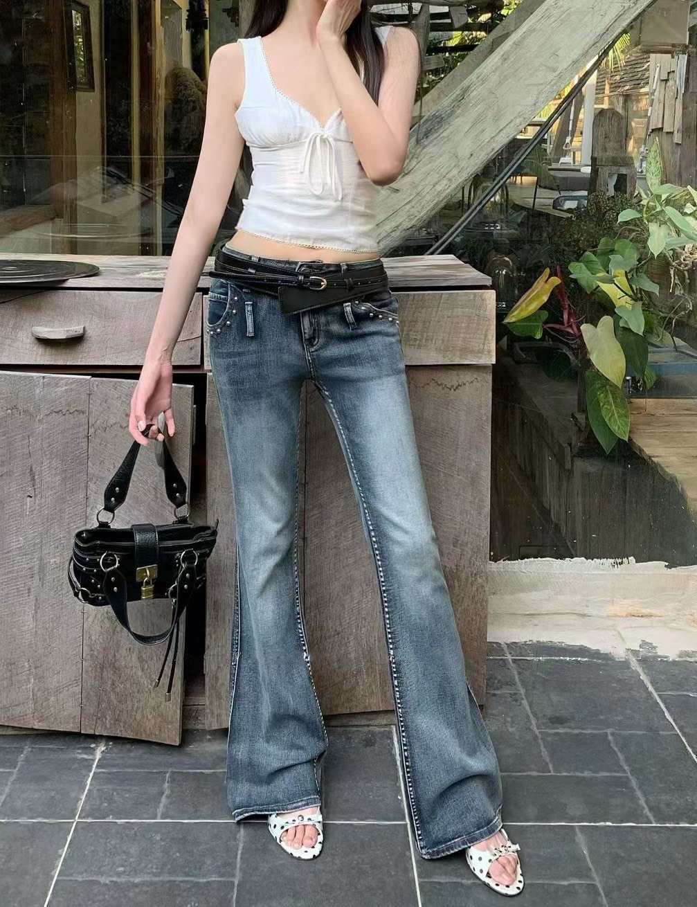 M21 本期推薦!TOMs 鉚釘低腰牛仔褲(附皮帶)