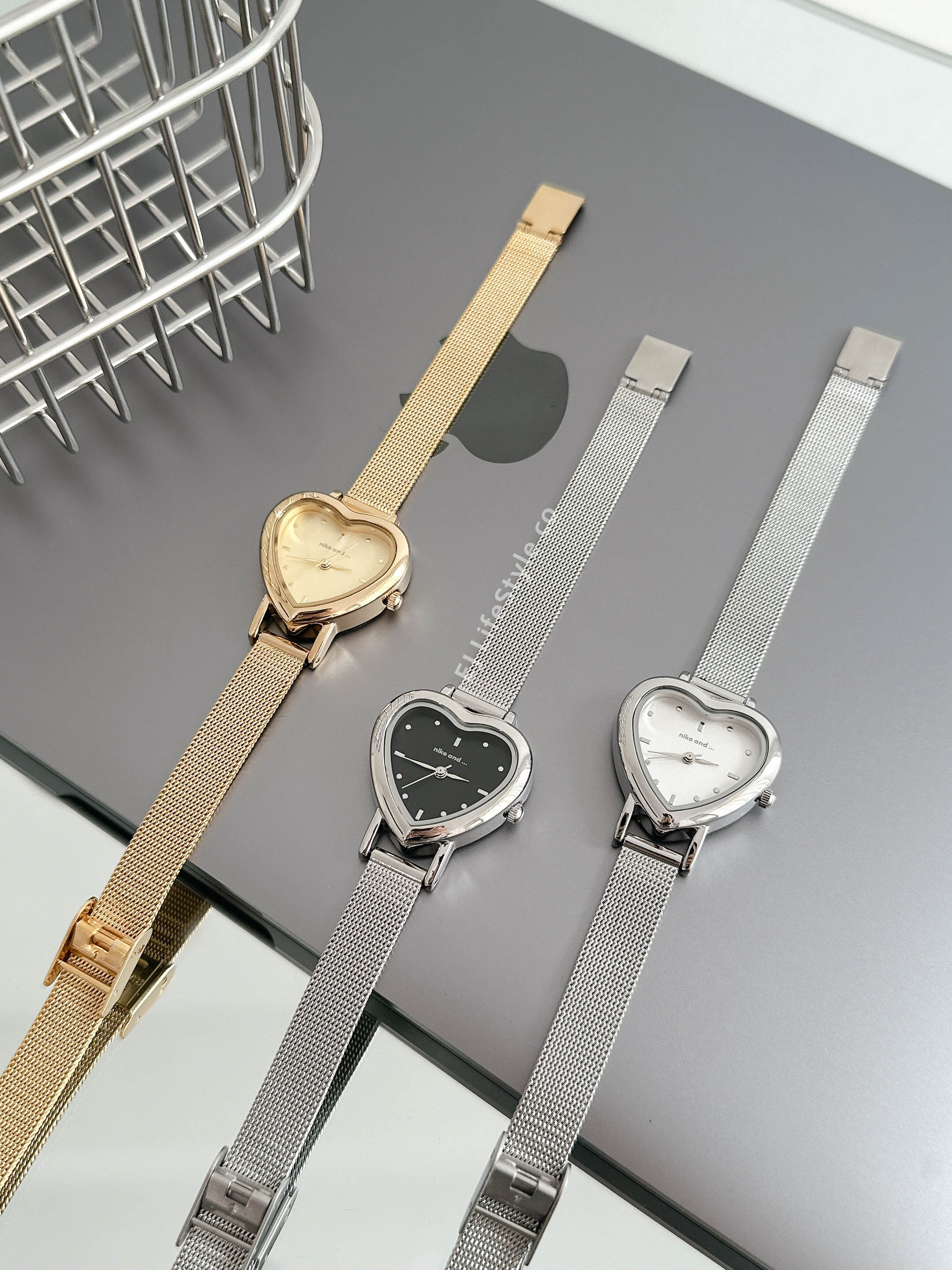 🇯🇵niko and ... Heart Mesh Watch 愛心手錶 心型手錶 金屬 黑銀 白銀 金色 / 現貨