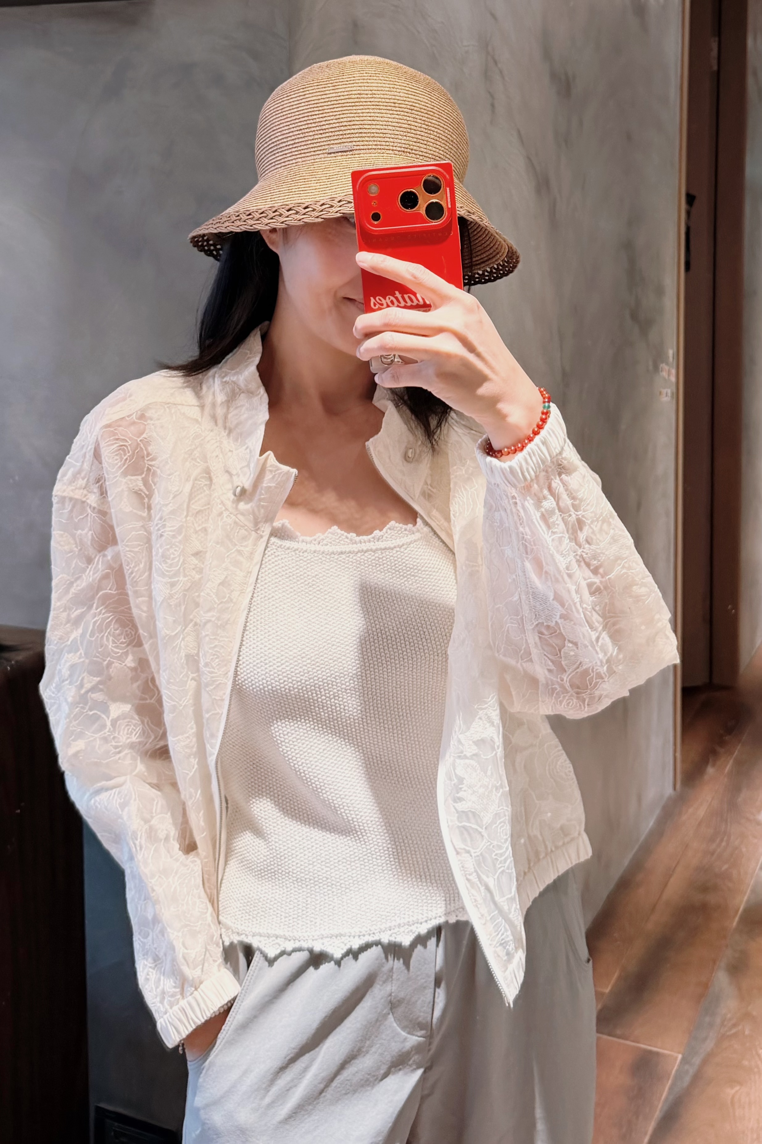 桑蠶絲玫瑰刺繡夾克