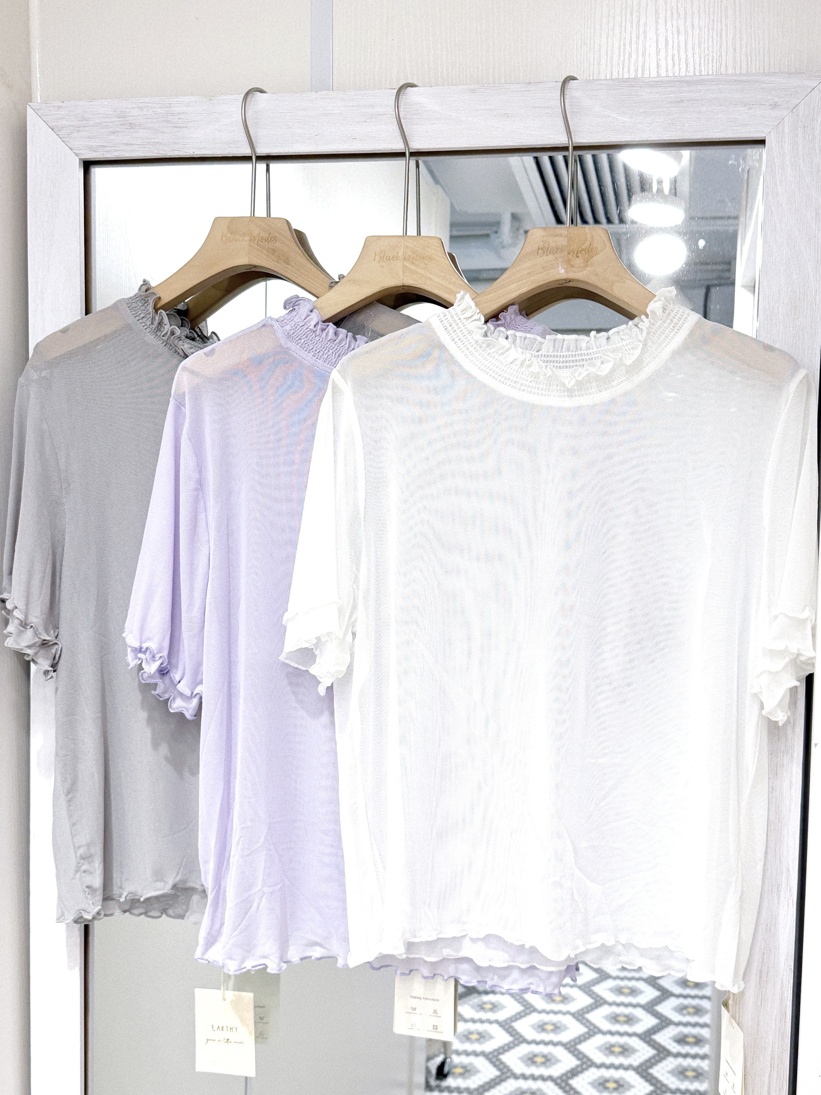 EA1246｜溫柔色系ruffle領透紗內搭上衣♡̆̈ ꕀ 𓍲