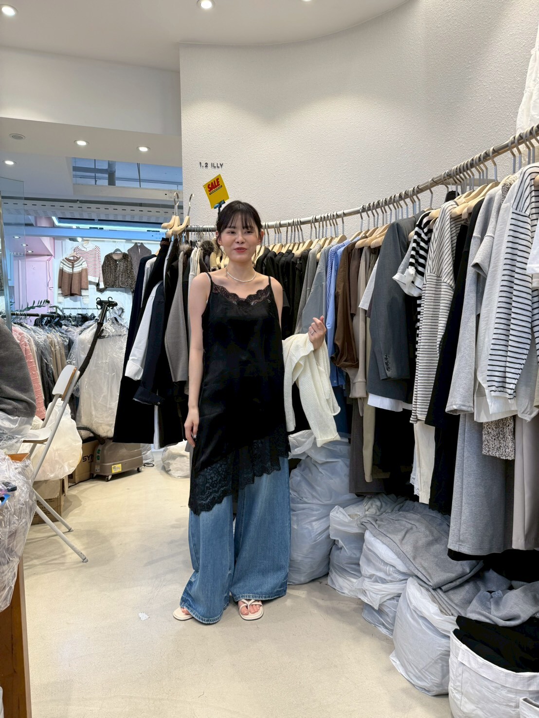 1L6004 蕾絲包邊長版背心