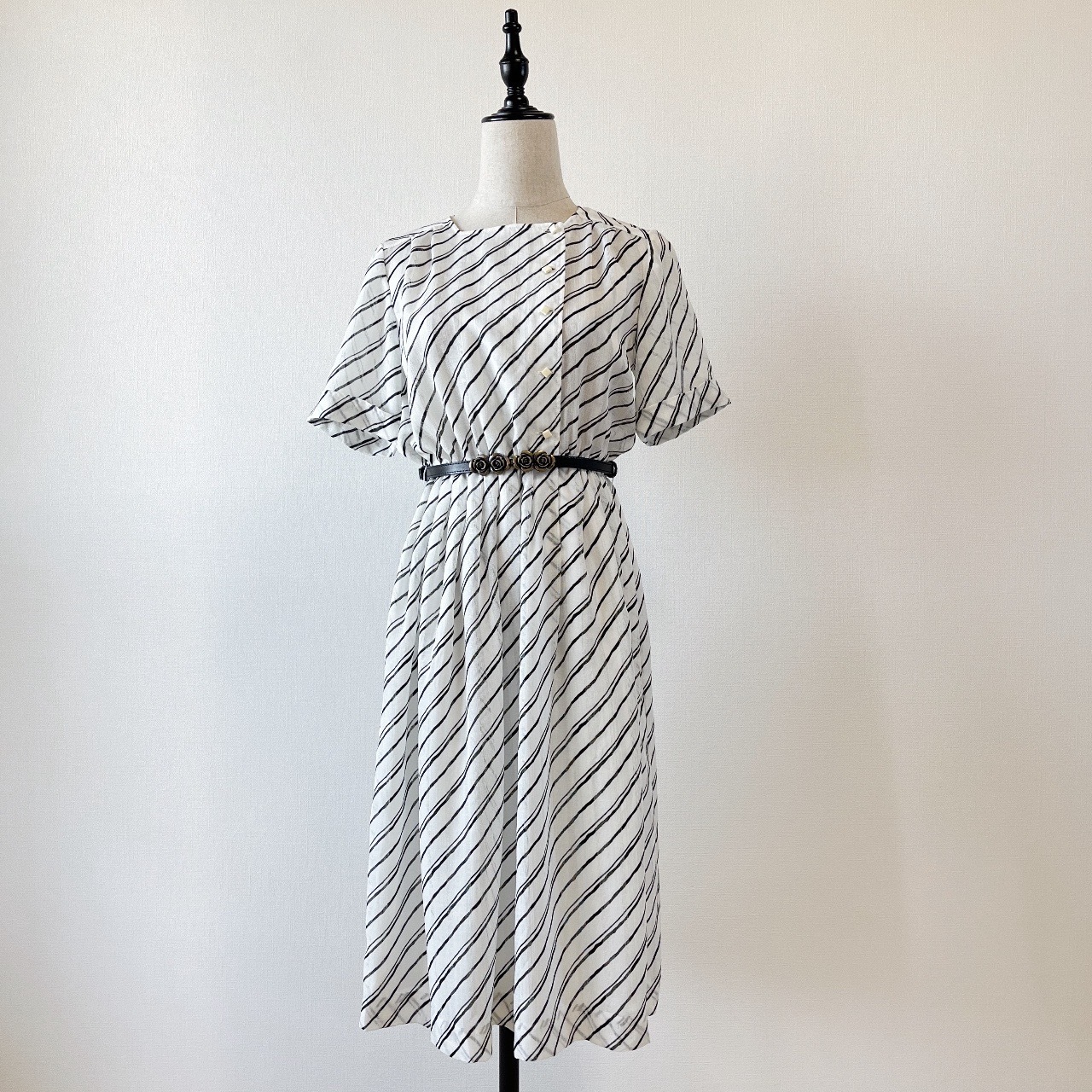 VOIR黑白手繪風條紋古著連身裙